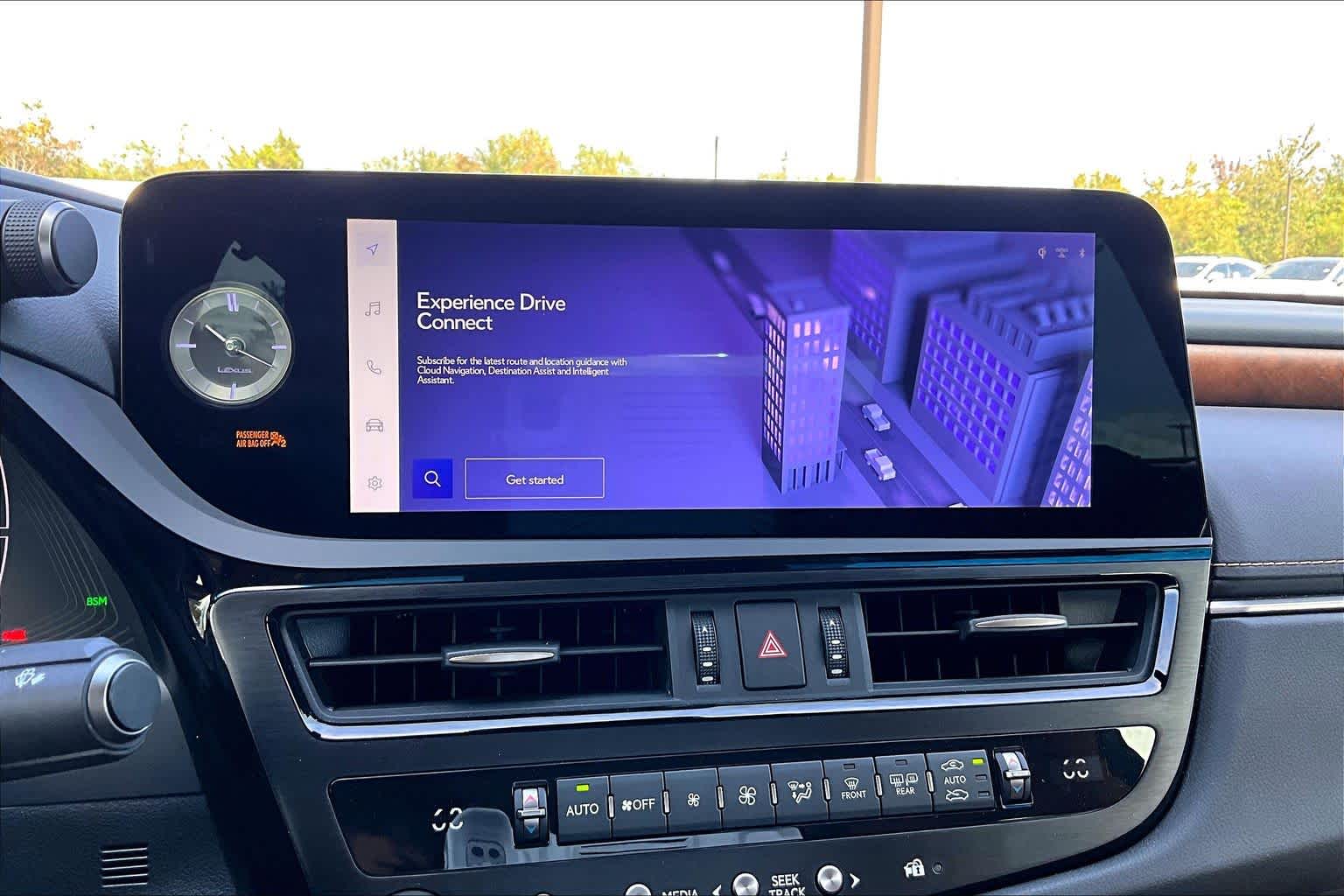 2024 Lexus ES 350 photo 34 of 37
