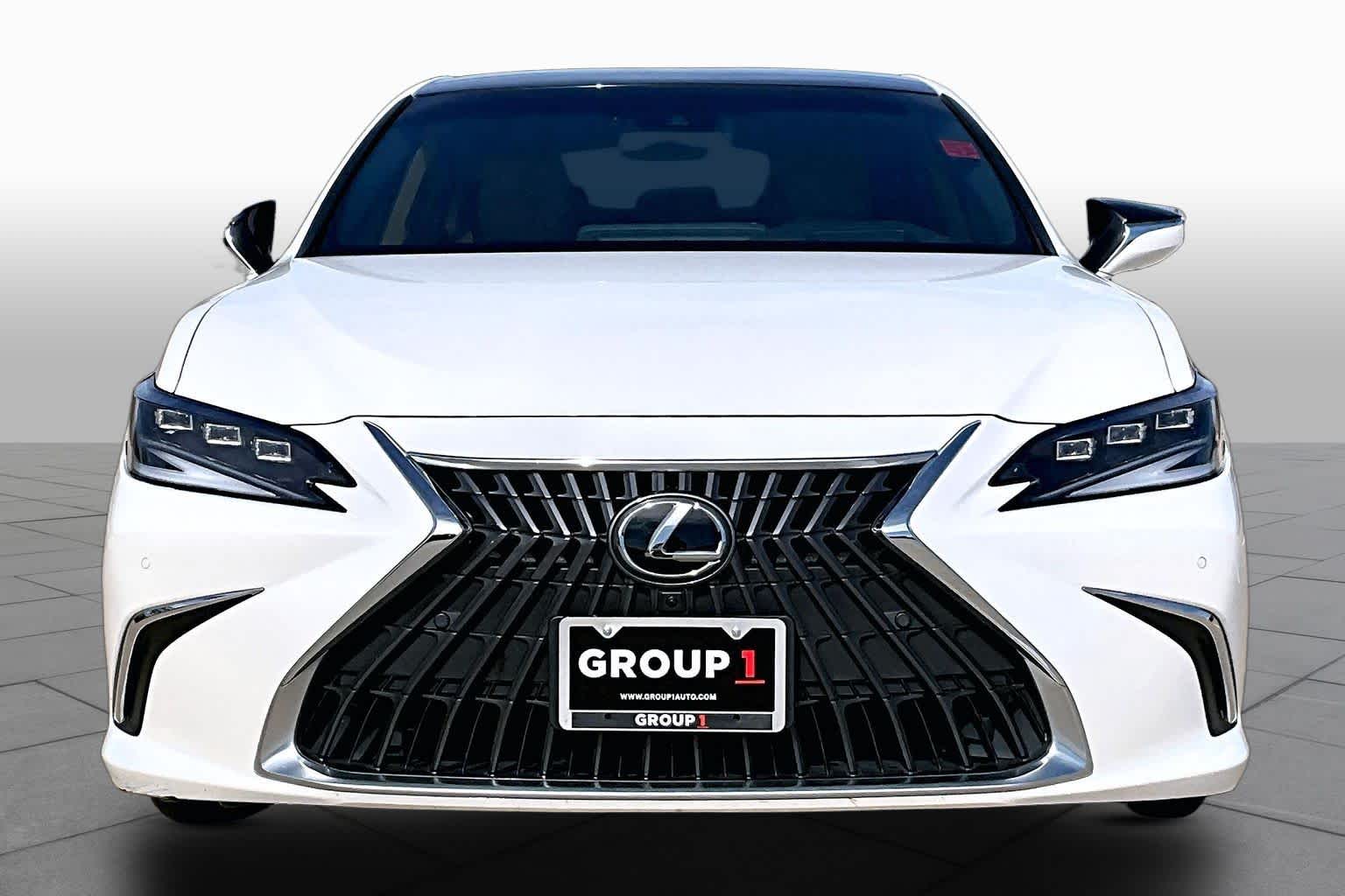 2024 Lexus ES 350 photo 4 of 37