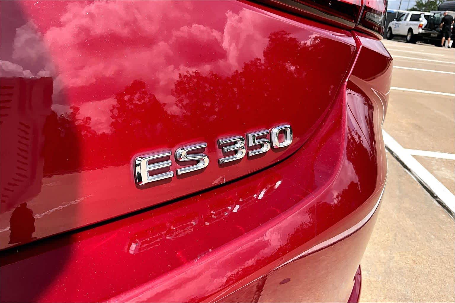 2020 Lexus ES 350 Ultra Luxury  Matador Red Mica at Group 1 Toyota Southwest