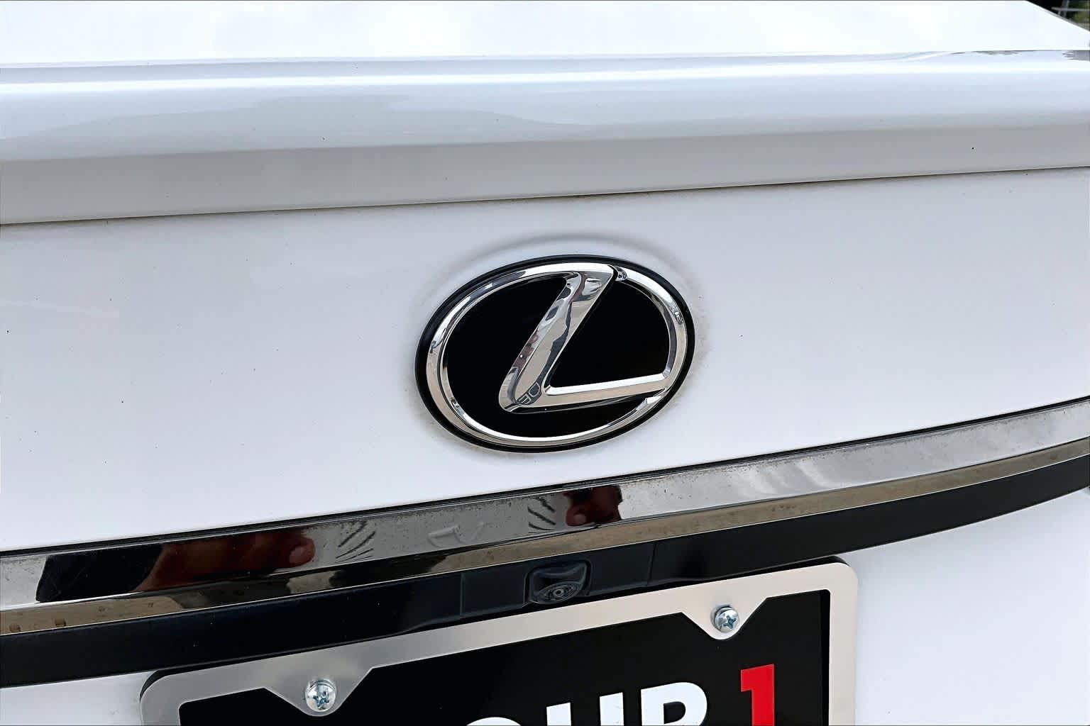 2022 Lexus ES 350 F SPORT  Ultra White at Lexus Southwest Houston