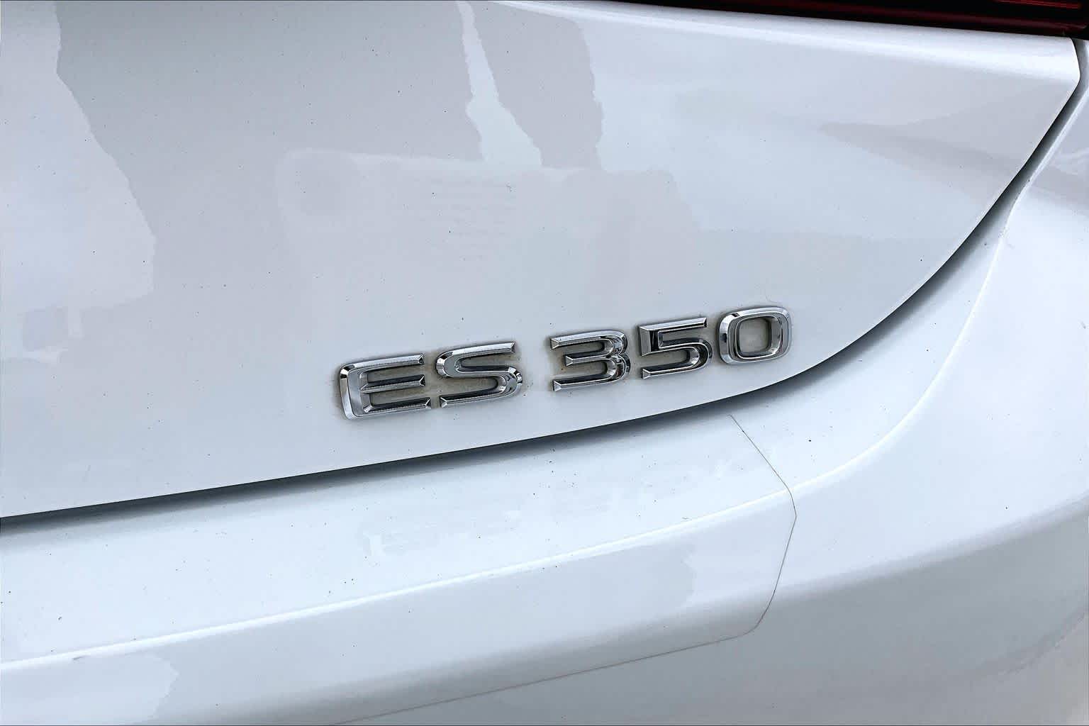 2022 Lexus ES 350 F SPORT  Ultra White at Lexus Southwest Houston