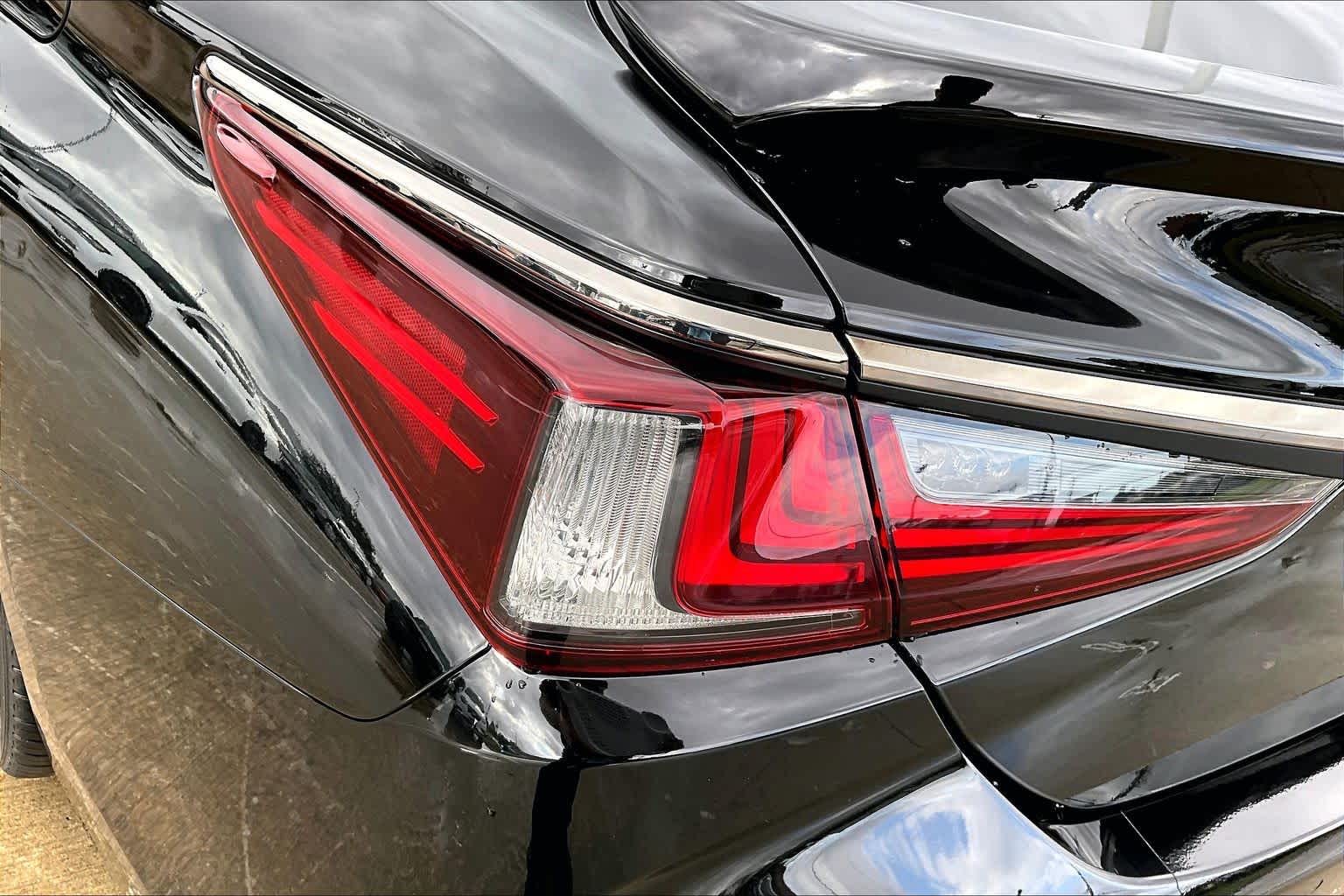 2022 Lexus ES F SPORT  Obsidian at Lexus of Clear Lake