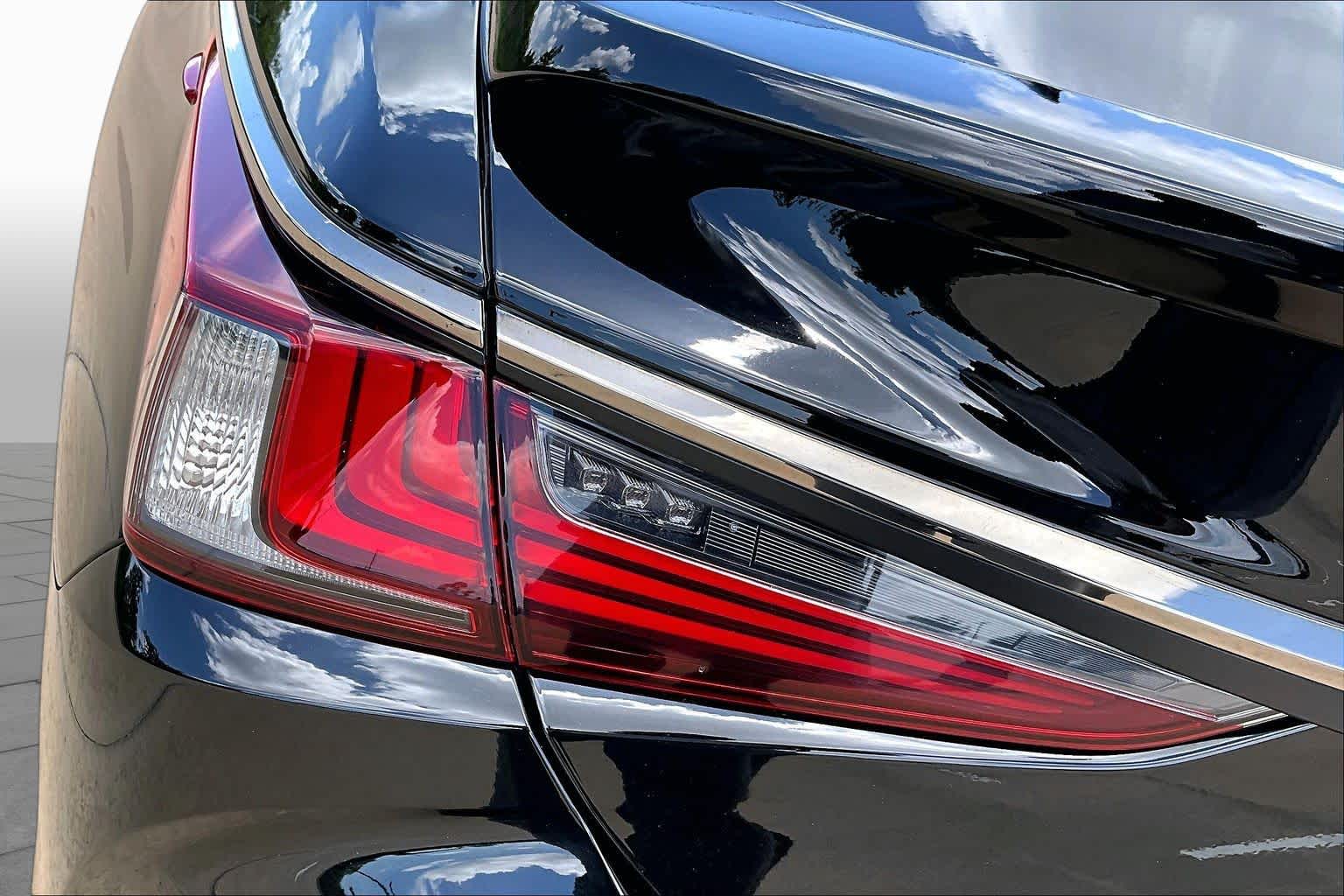 2023 Lexus ES 350 F SPORT Handling  Caviar at Lexus Southwest Houston