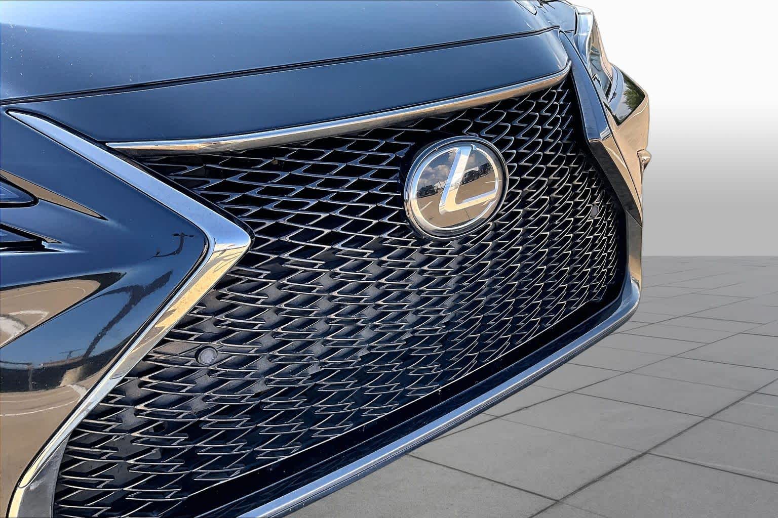 2024 Lexus ES 350 photo 28 of 35