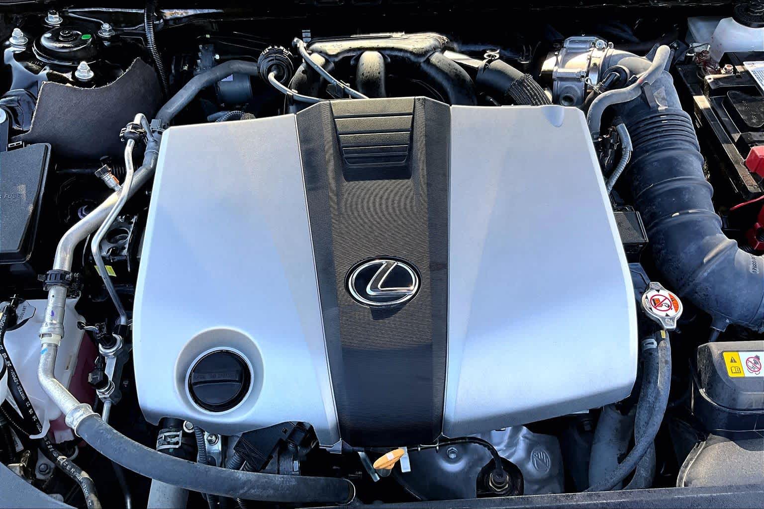 2024 Lexus ES 350 photo 31 of 35