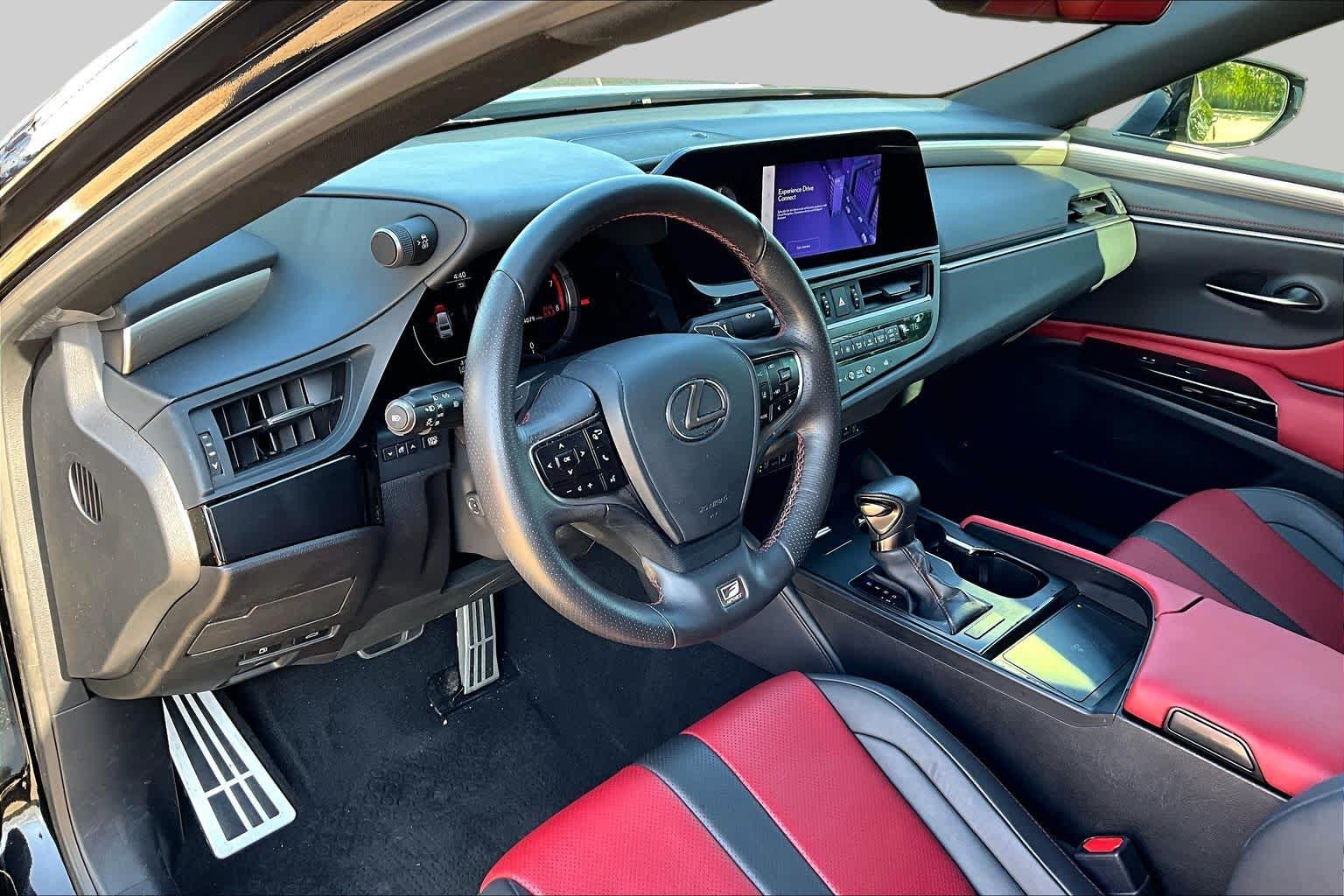 2024 Lexus ES 350 photo 17 of 35