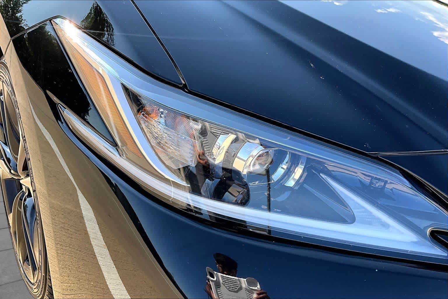 2024 Lexus ES 350 photo 26 of 35