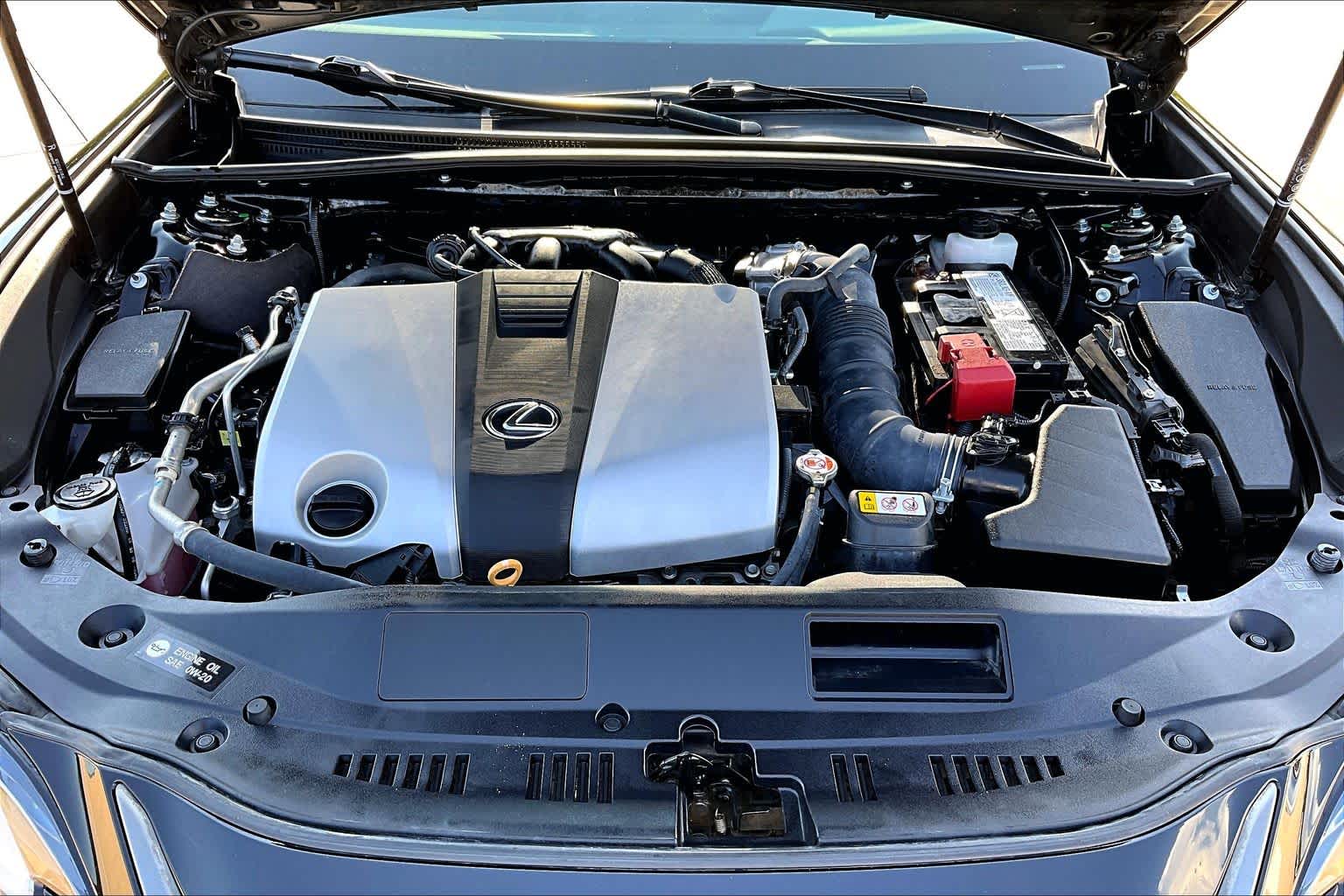 2024 Lexus ES 350 photo 30 of 35