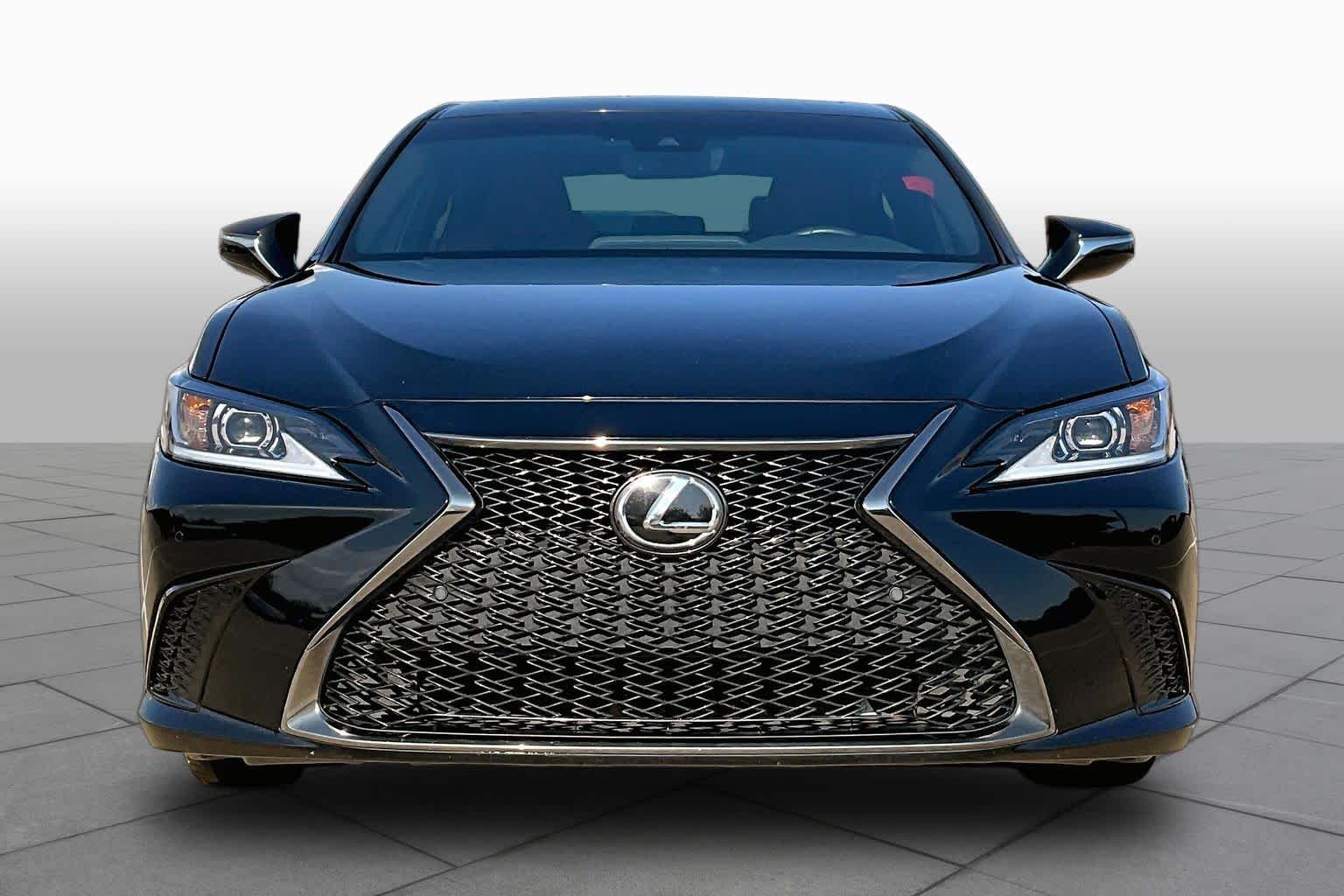 2024 Lexus ES 350 photo 4 of 35
