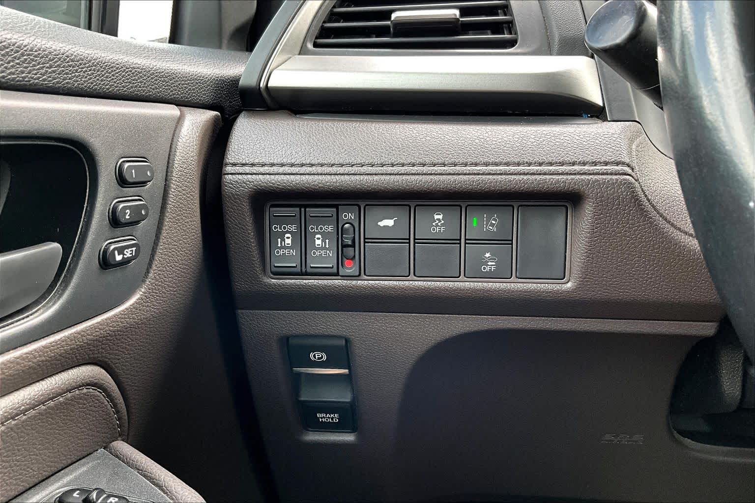 2019 Honda Odyssey EX-L White Diamond Pearl at AutoNation USA Houston