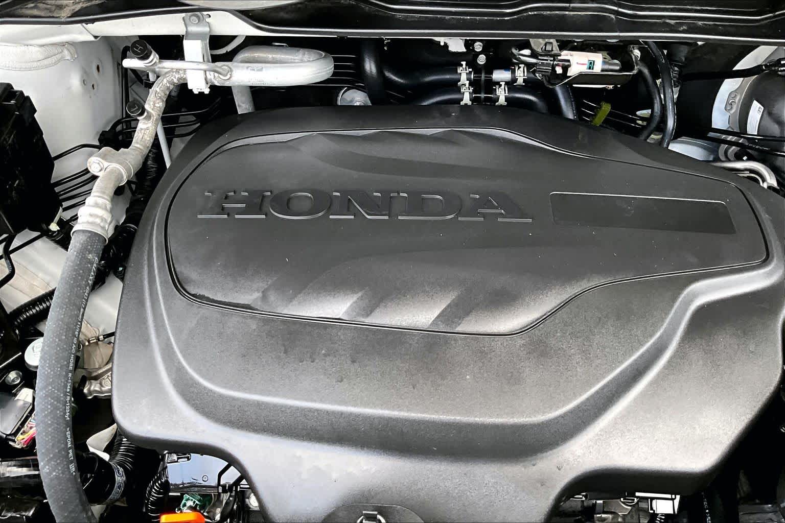 2025 Honda Odyssey Touring Platinum White Pearl at Honda of Clear Lake