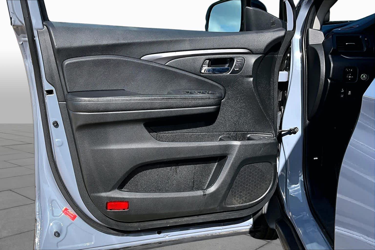 2022 Honda Pilot Special Edition Sonic Gray Pearl at Tomball Ford