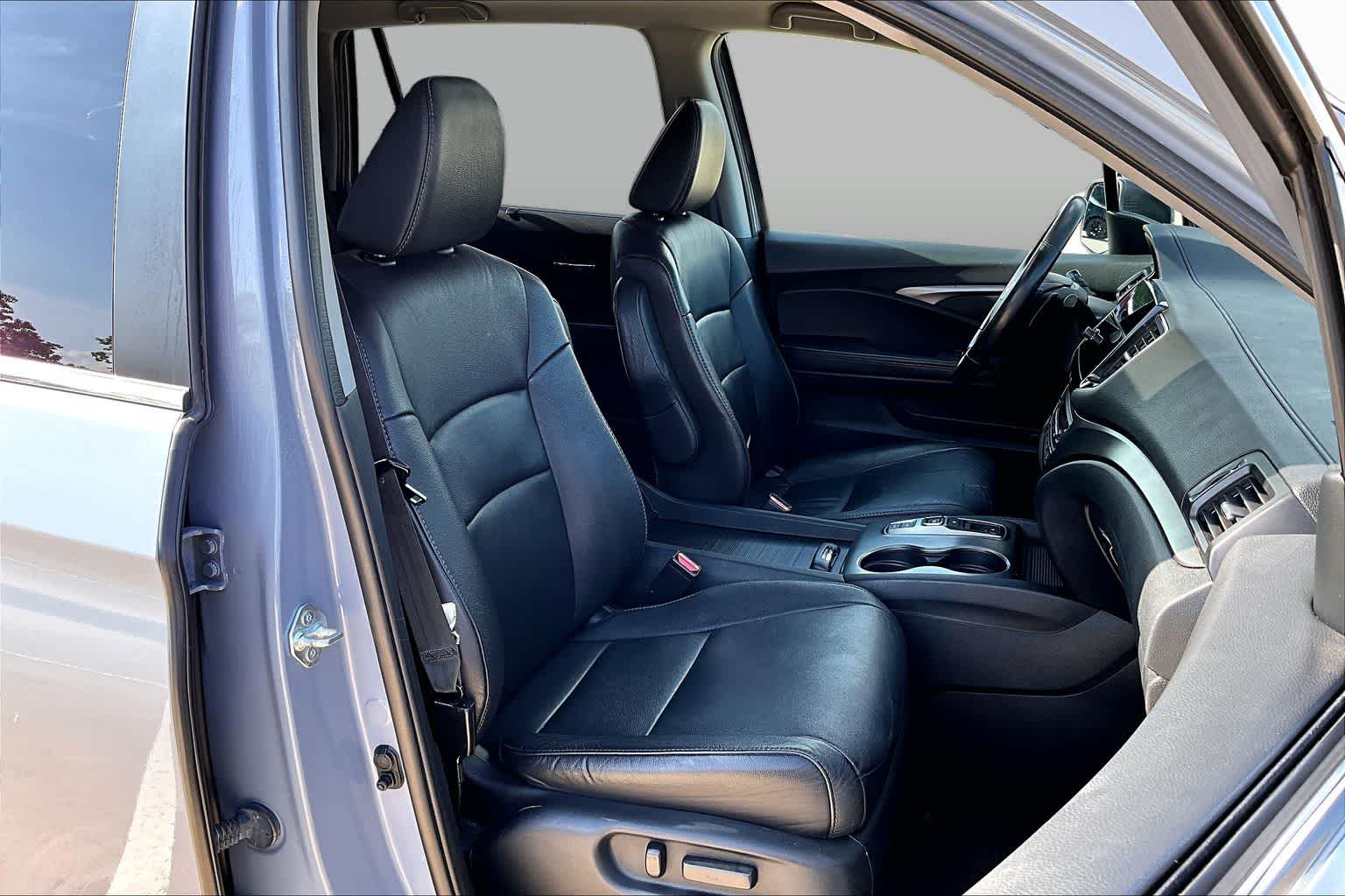 2022 Honda Pilot Special Edition Sonic Gray Pearl at Lexus Southwest Houston