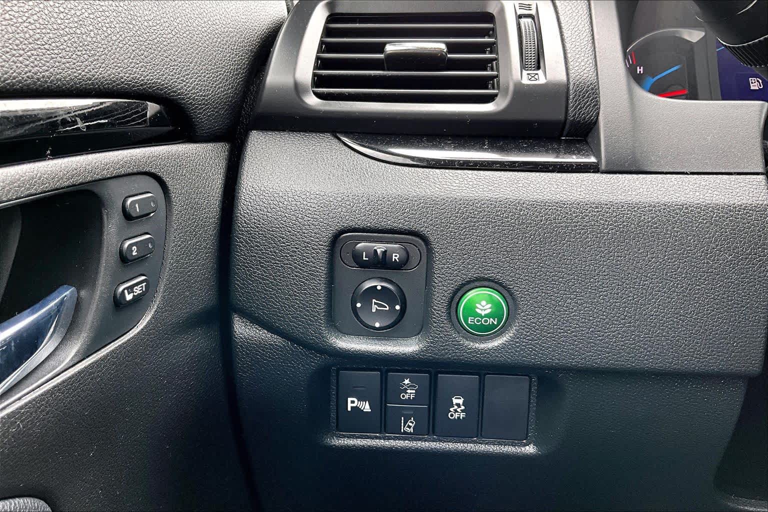 2022 Honda Pilot Touring 7-Passenger Sonic Gray Pearl at AutoNation Chrysler Jeep Dodge Ram Spring