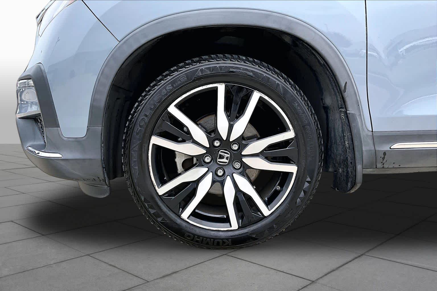 2022 Honda Pilot Touring 7-Passenger Sonic Gray Pearl at AutoNation Chrysler Jeep Dodge Ram Spring