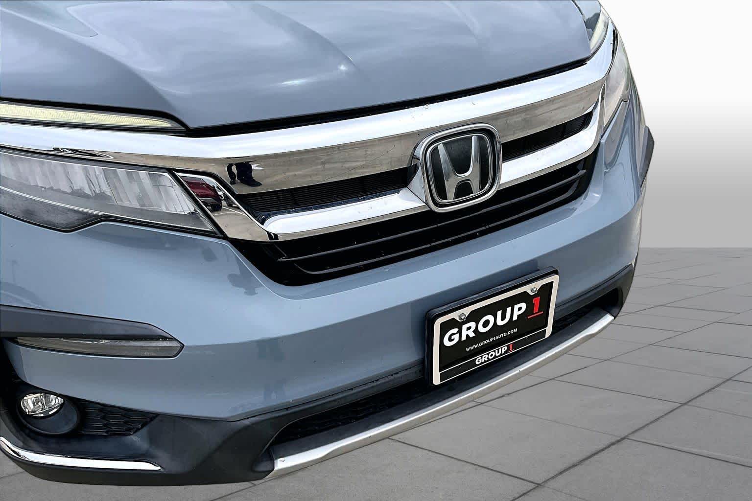 2022 Honda Pilot Touring 7-Passenger Sonic Gray Pearl at AutoNation Chrysler Jeep Dodge Ram Spring