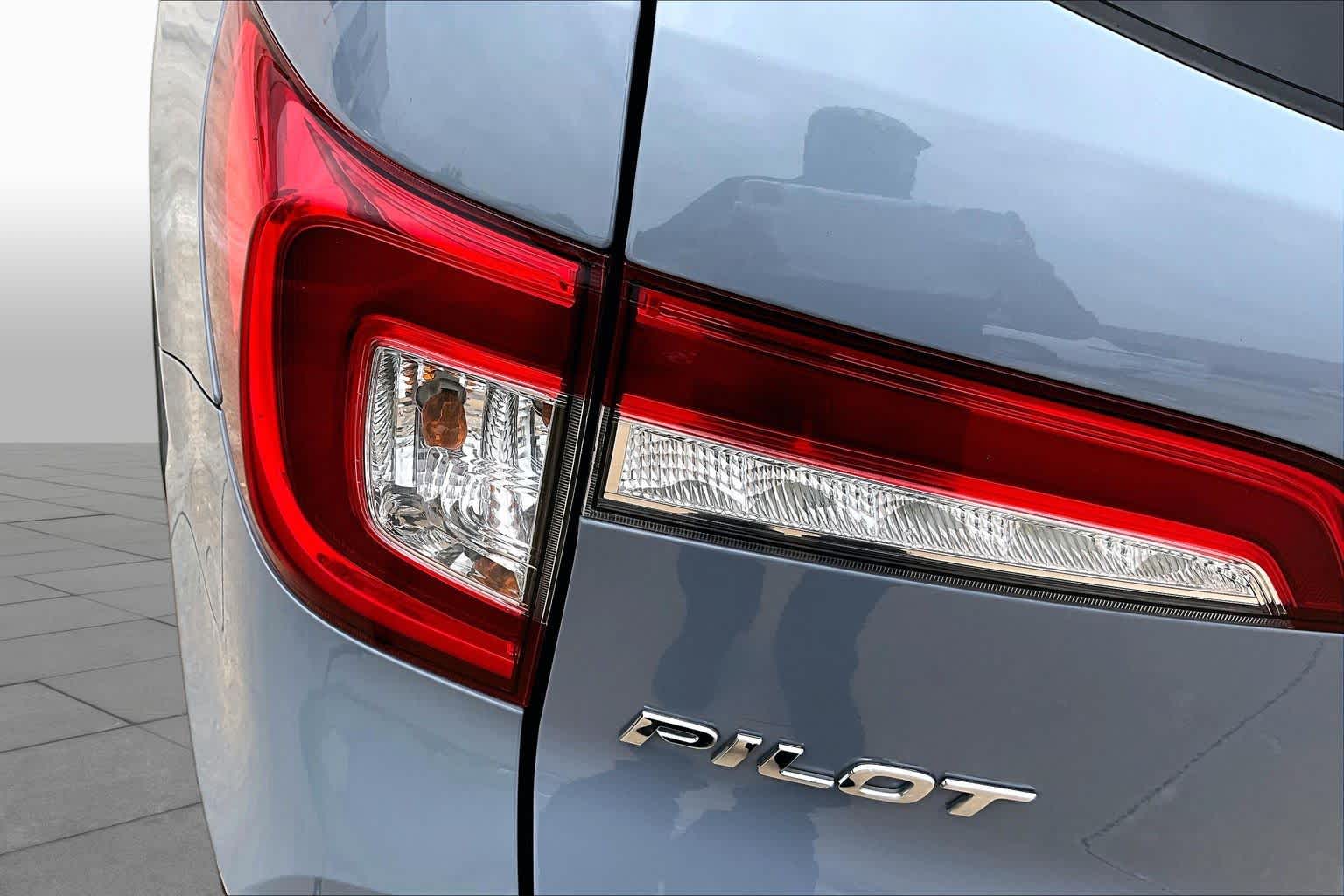 2022 Honda Pilot Touring 7-Passenger Sonic Gray Pearl at AutoNation Chrysler Jeep Dodge Ram Spring