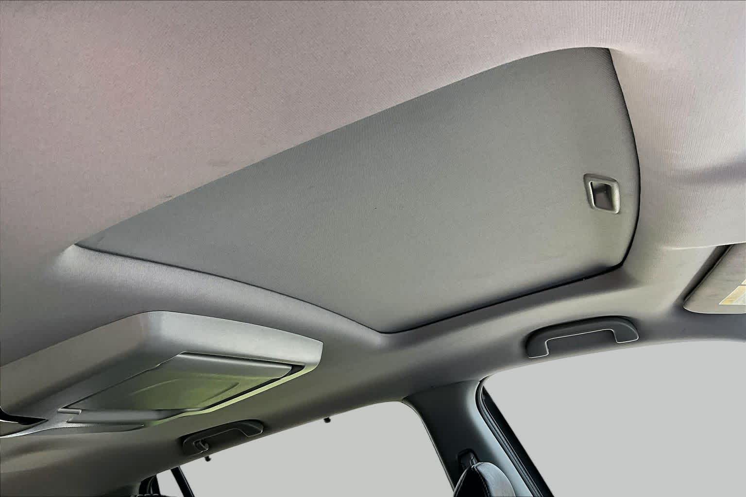 2022 Honda Pilot Touring 7-Passenger Sonic Gray Pearl at AutoNation Chrysler Jeep Dodge Ram Spring