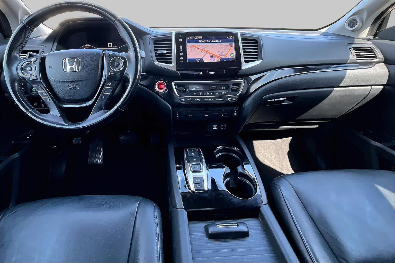2016 Honda Pilot Touring Crystal Black Pearl at Beck & Masten Kia