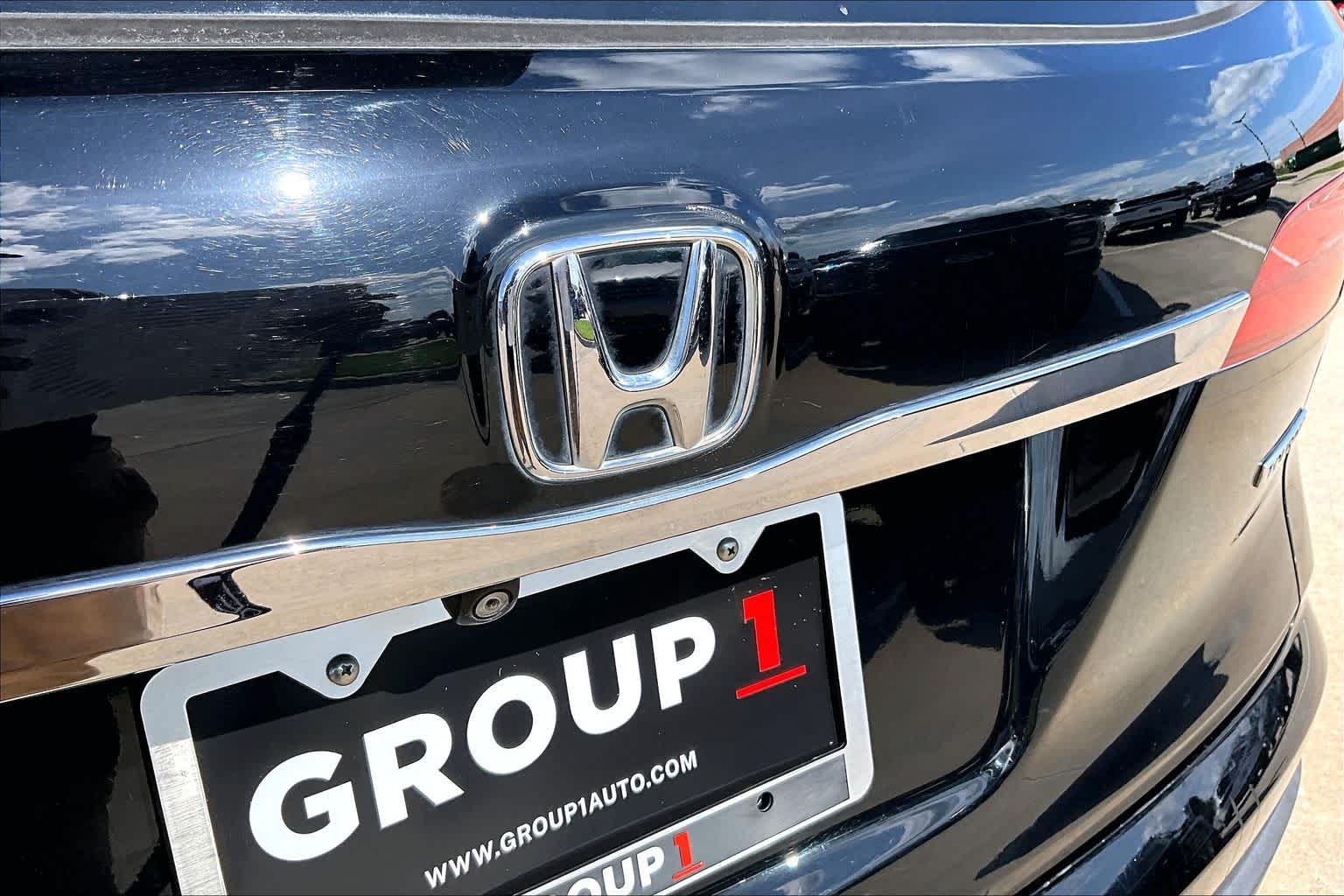 2016 Honda Pilot Touring Crystal Black Pearl at Beck & Masten Kia