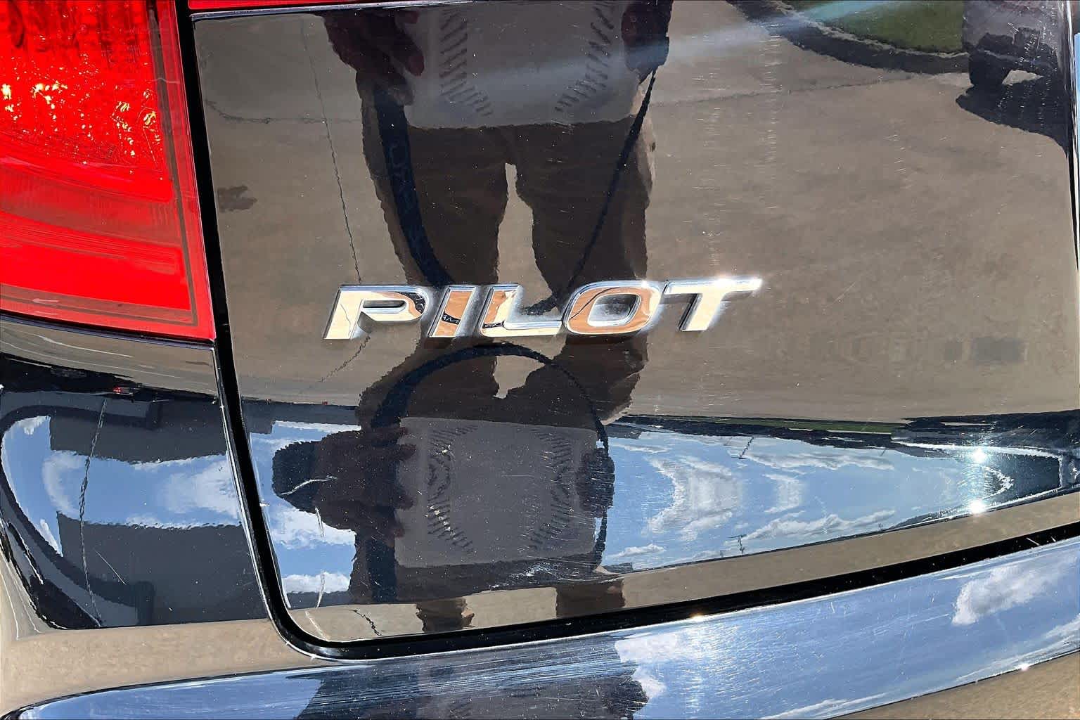 2016 Honda Pilot Touring Crystal Black Pearl at Beck & Masten Kia