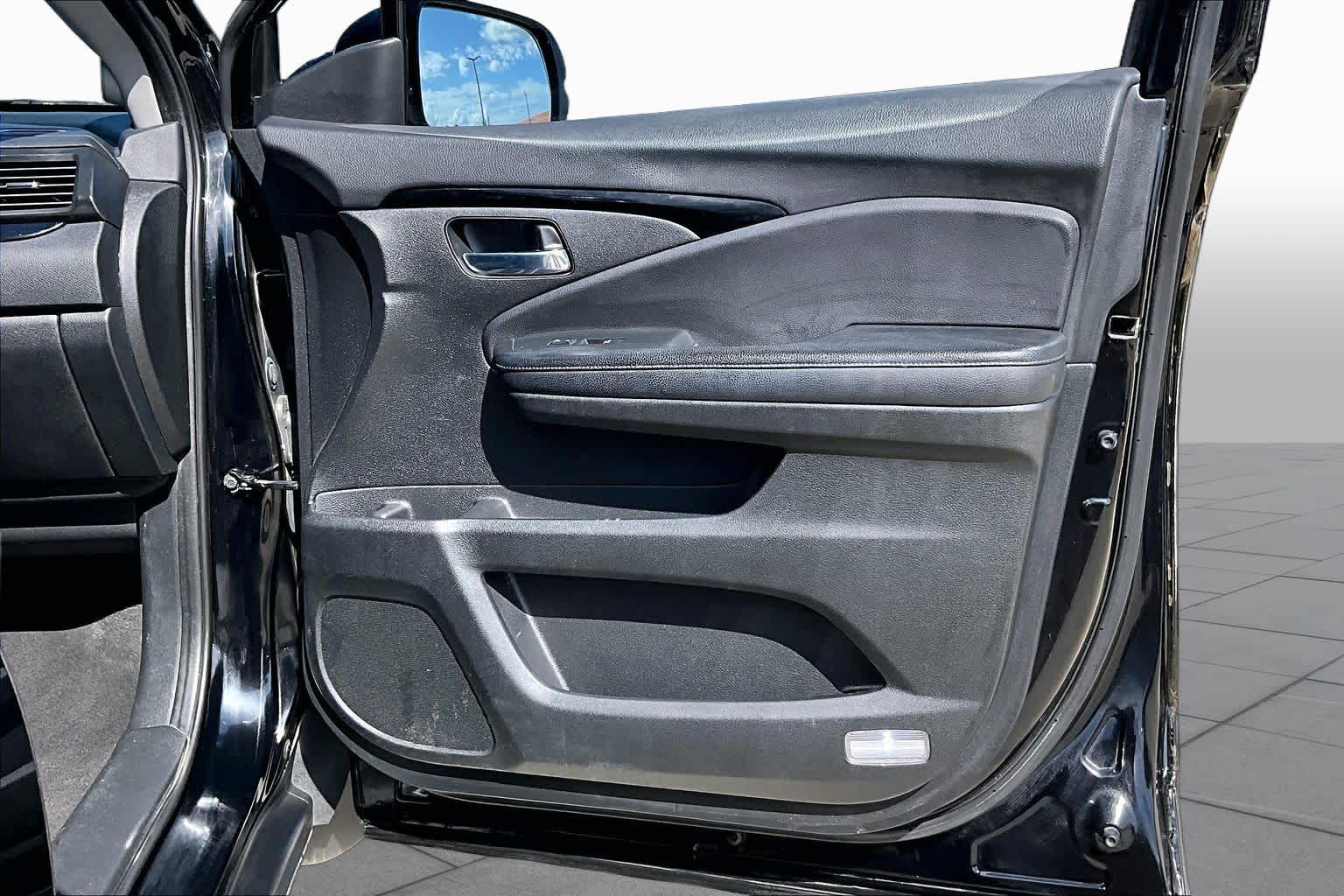 2016 Honda Pilot Touring Crystal Black Pearl at Beck & Masten Kia