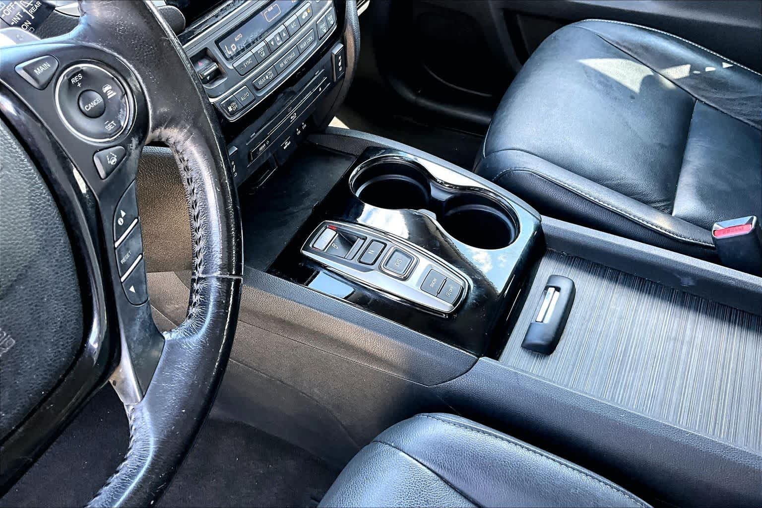 2016 Honda Pilot Touring Crystal Black Pearl at Beck & Masten Kia
