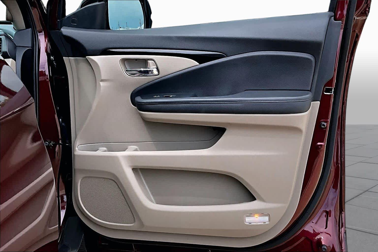 2022 Honda Pilot Touring 7-Passenger Deep Scarlet Pearl at Lexus Southwest Houston