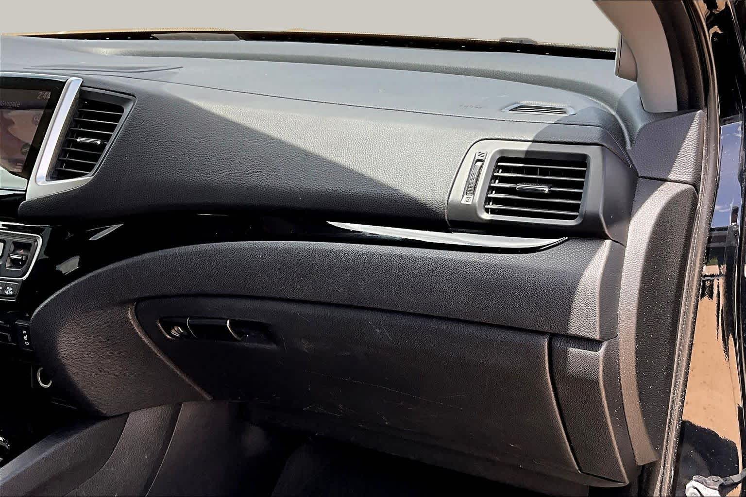 2018 Honda Pilot Touring Crystal Black Pearl at Mercedes-Benz of Houston North