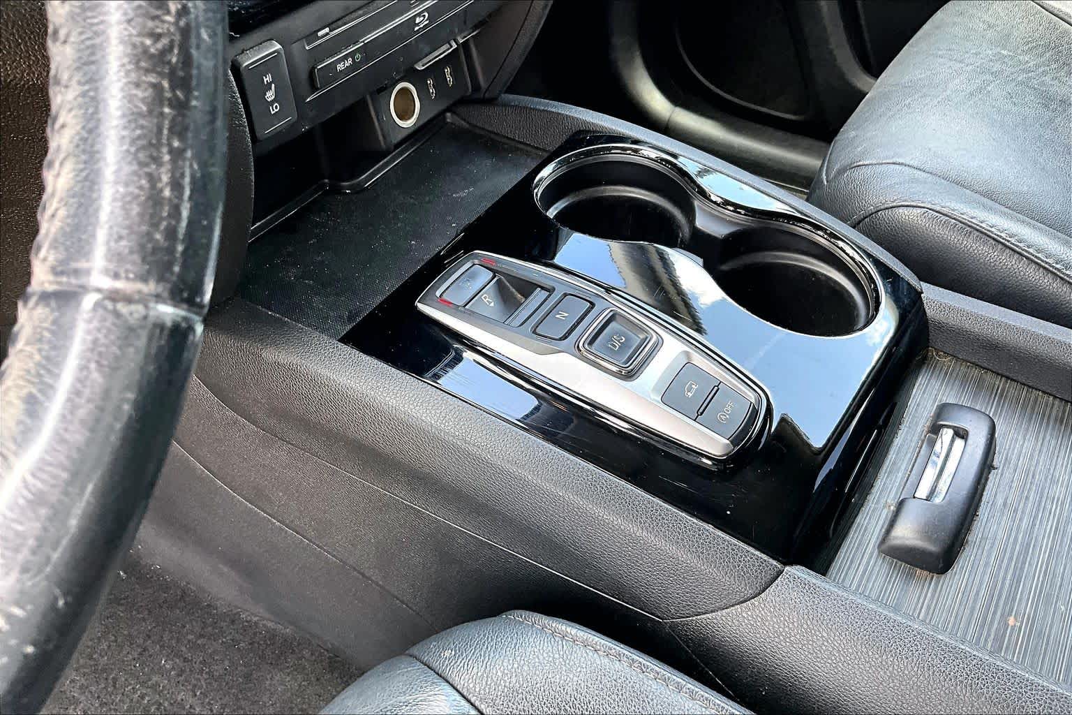2018 Honda Pilot Touring Crystal Black Pearl at Mercedes-Benz of Houston North