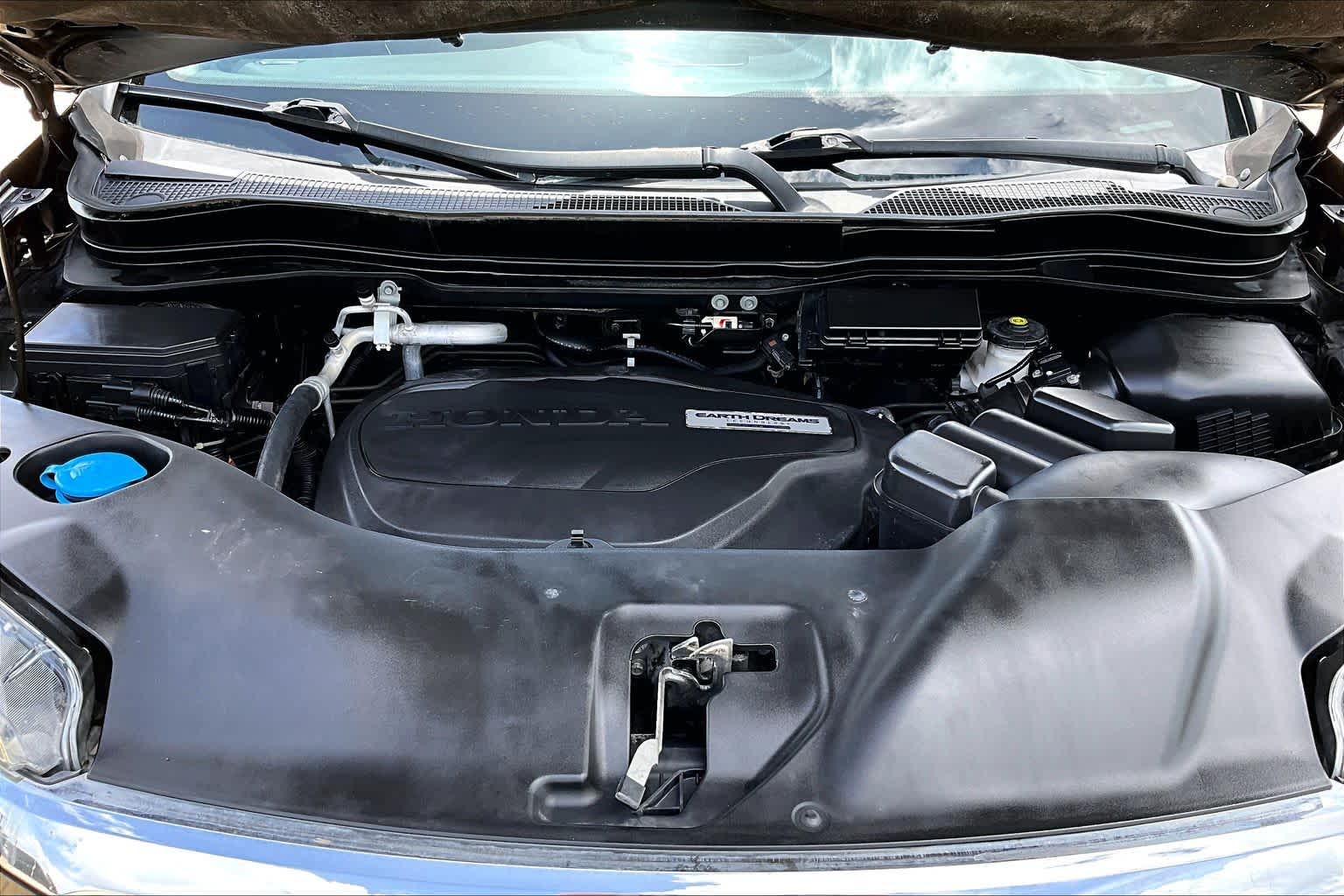 2018 Honda Pilot Touring Crystal Black Pearl at Mercedes-Benz of Houston North