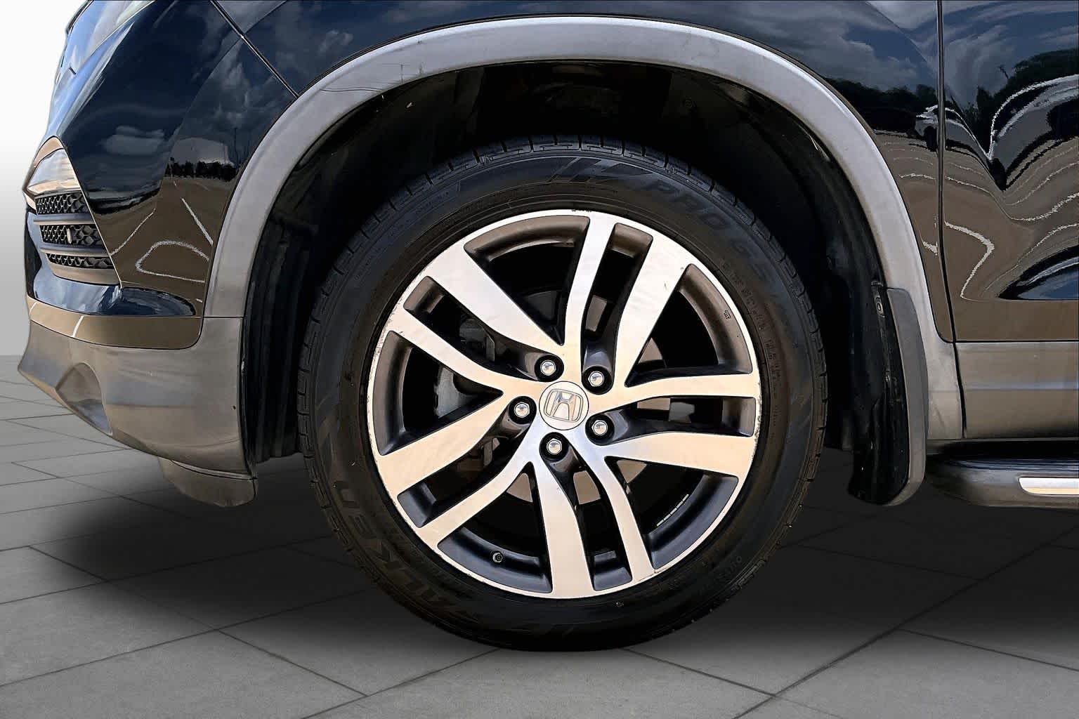 2018 Honda Pilot Touring Crystal Black Pearl at Mercedes-Benz of Houston North