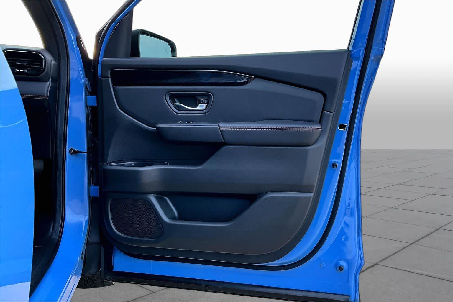 2025 Honda Pilot photo 22 of 36