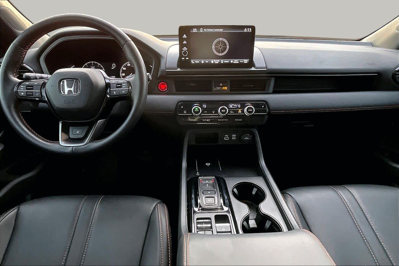 2025 Honda Pilot photo 15 of 36