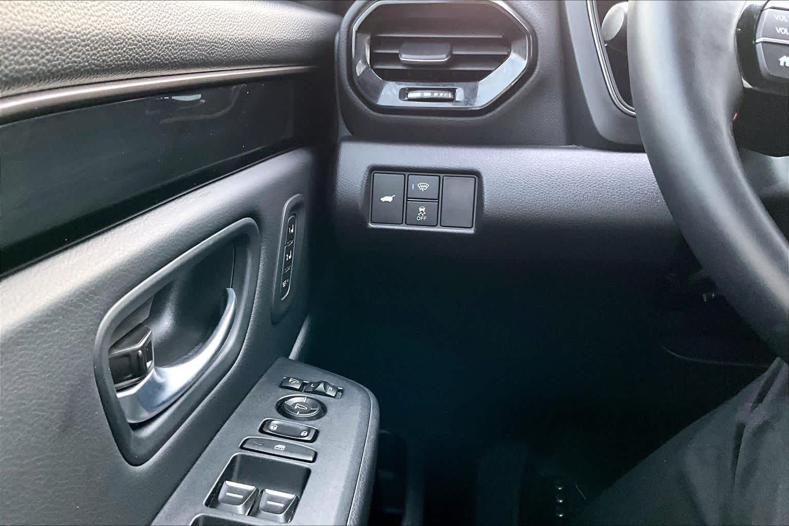 2025 Honda Pilot photo 35 of 36