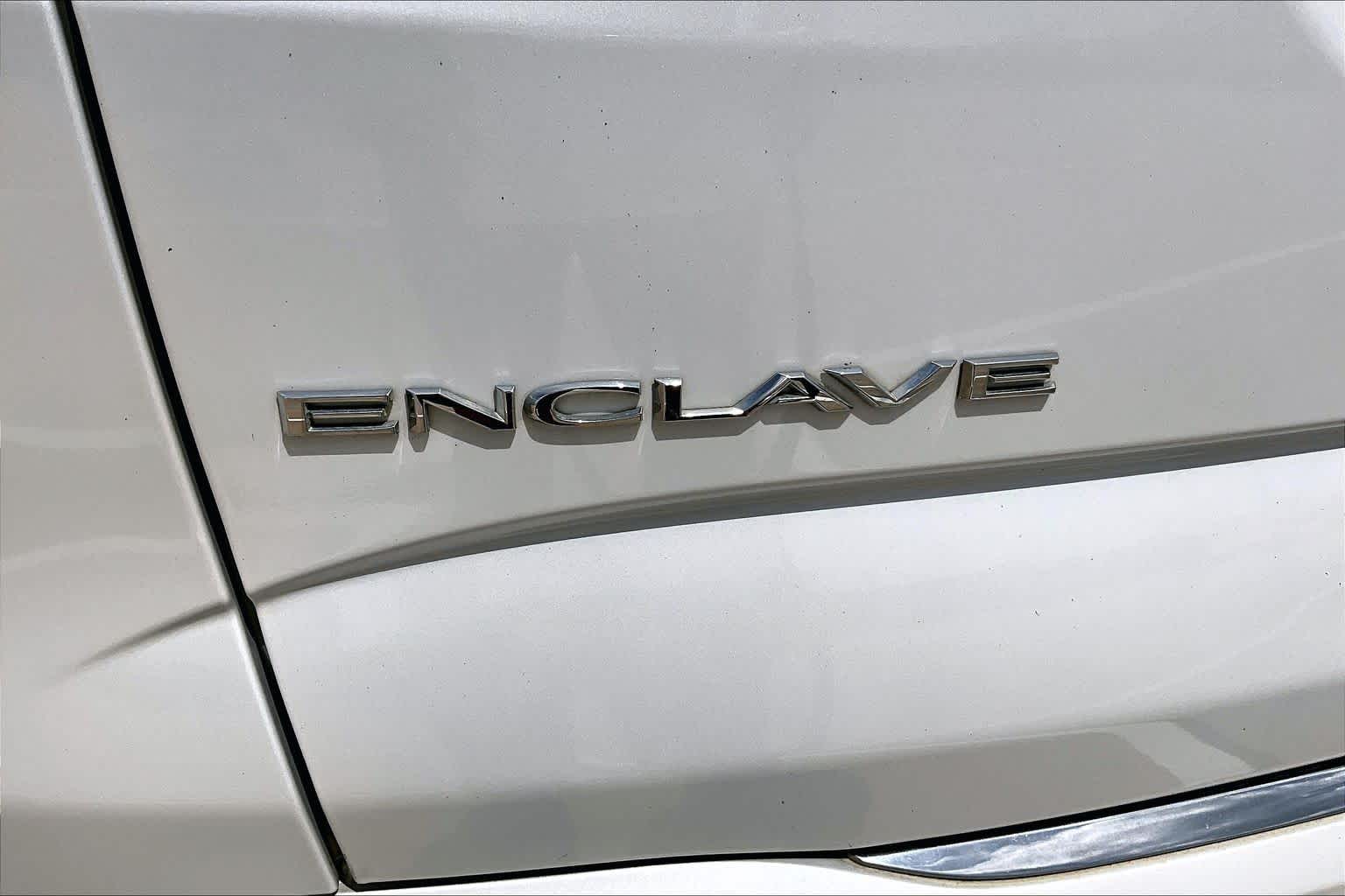 2020 Buick Enclave Avenir White Frost Tricoat at AutoNation USA Houston