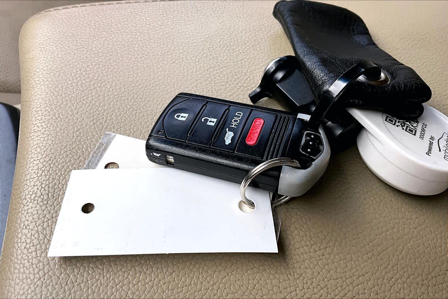 2013 Acura RDX Tech Pkg White Diamond Pearl at Lexus Southwest Houston