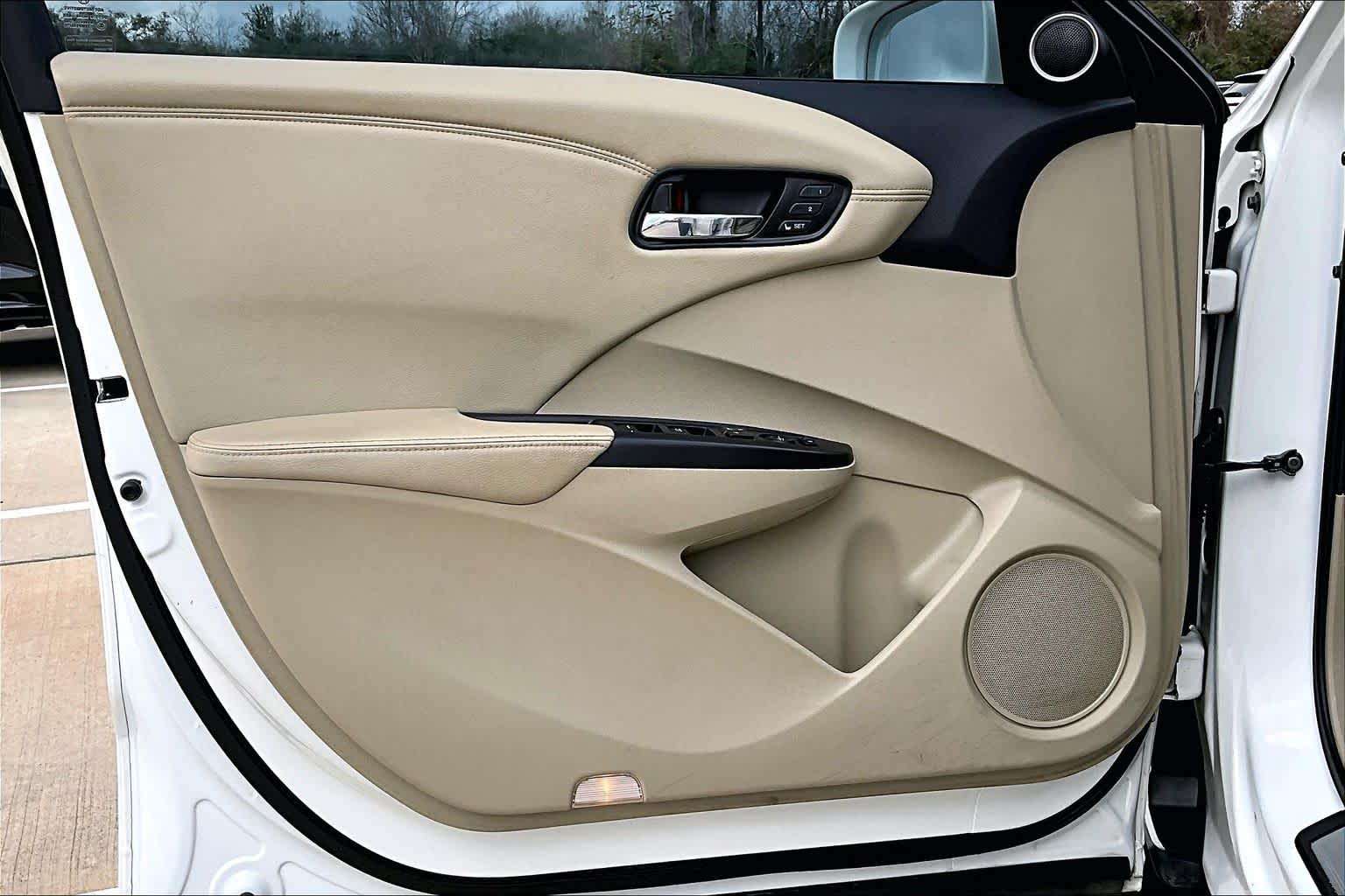 2013 Acura RDX Tech Pkg White Diamond Pearl at Lexus Southwest Houston