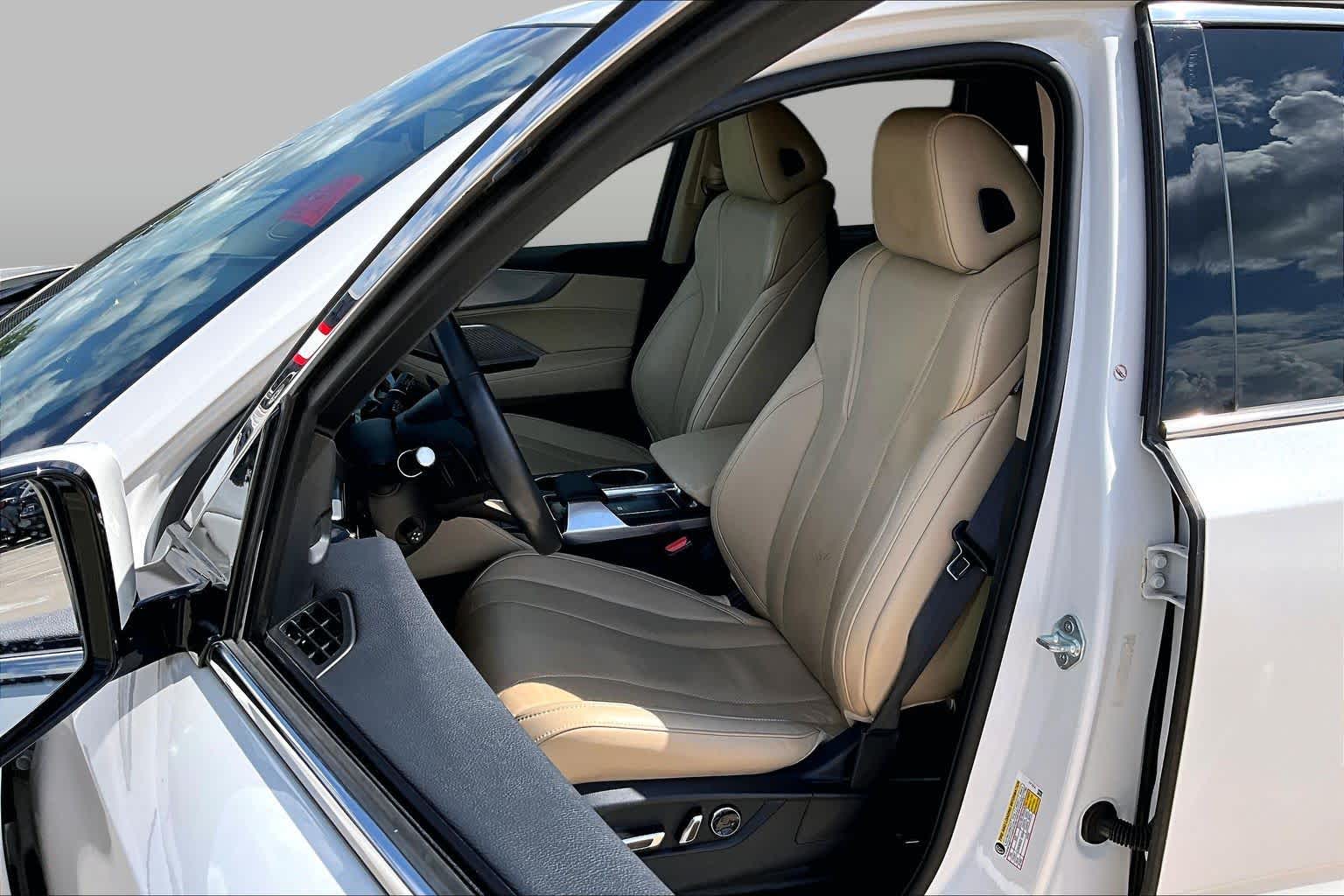 2024 Acura MDX w/Technology Package Platinum White Pearl at AutoNation Chrysler Jeep Dodge Ram Spring