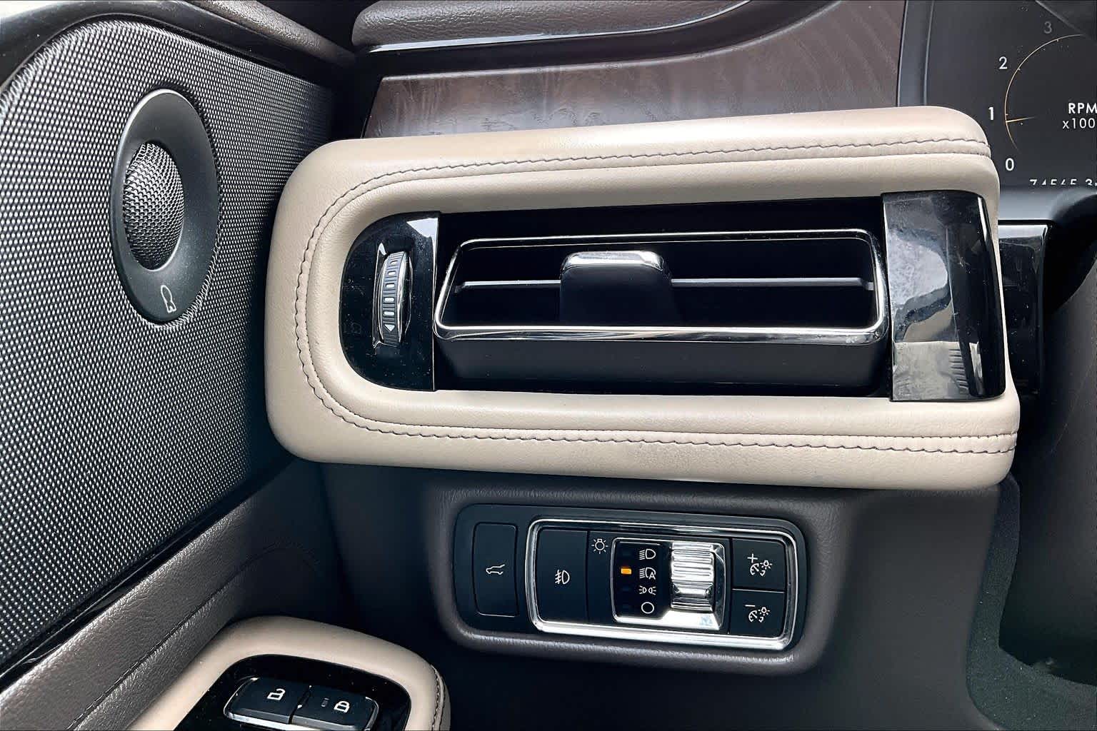 2020 Lincoln Aviator Reserve Burgundy Velvet Metallic Tinted Clearcoat at Mercedes-Benz of Houston North