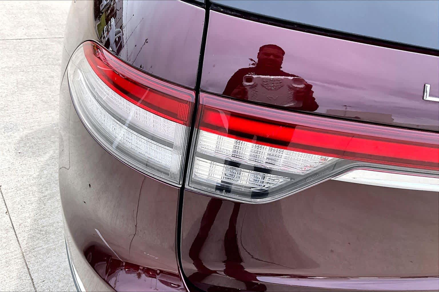 2020 Lincoln Aviator Reserve Burgundy Velvet Metallic Tinted Clearcoat at Mercedes-Benz of Houston North