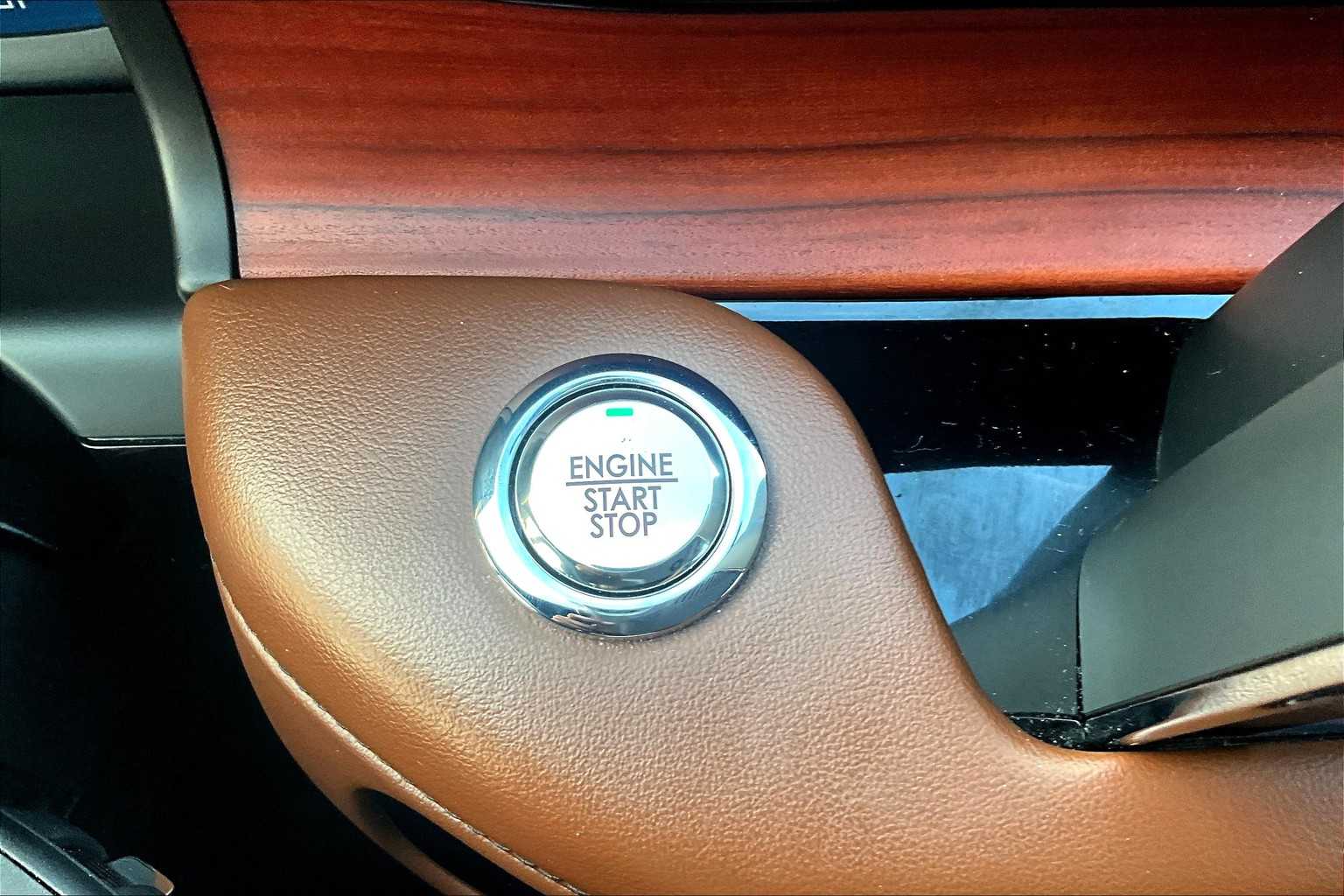 2022 Lincoln Aviator Reserve Asher Gray Metallic Clearcoat at BMW of West Houston