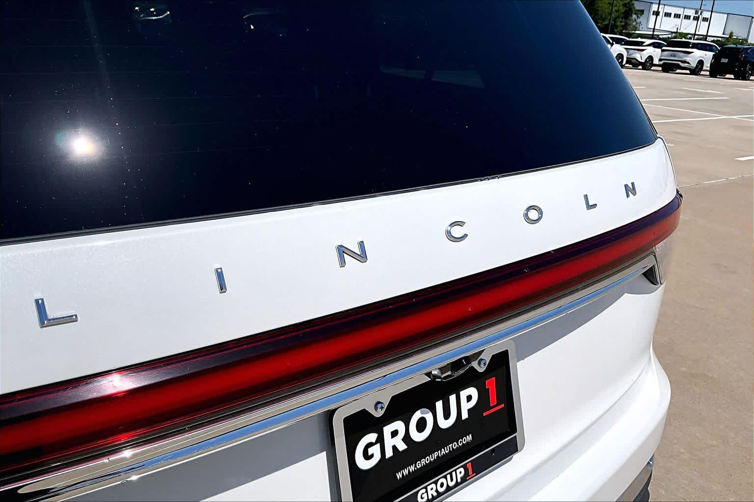 2024 Lincoln Aviator Reserve Pristine White Metallic Tri-Coat at Tomball Ford