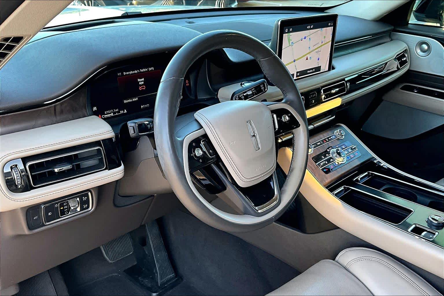 2020 Lincoln Aviator Reserve Pristine White Metallic Tri-Coat at Mercedes-Benz of Houston North