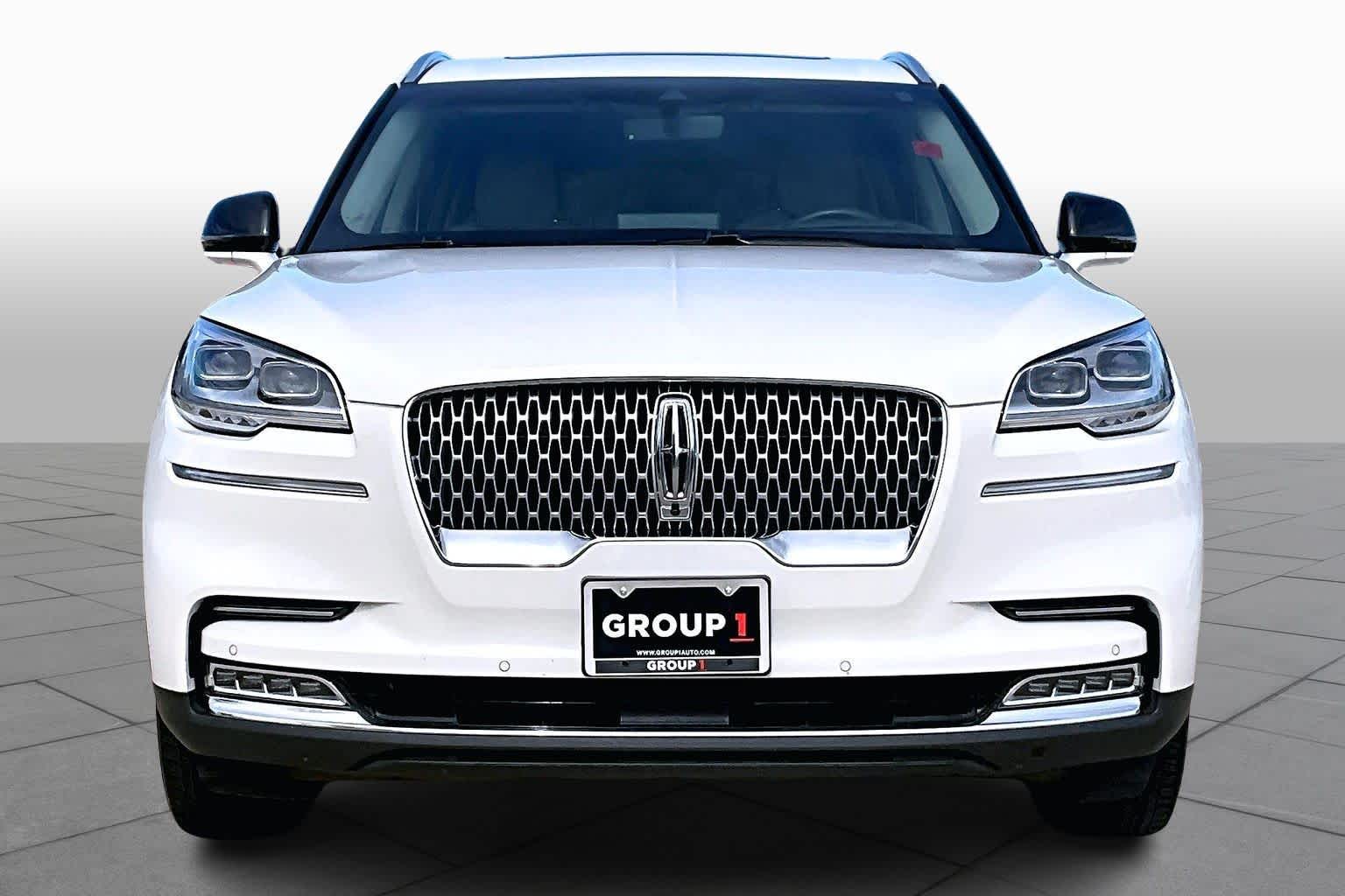 2020 Lincoln Aviator Reserve Pristine White Metallic Tri-Coat at Mercedes-Benz of Houston North