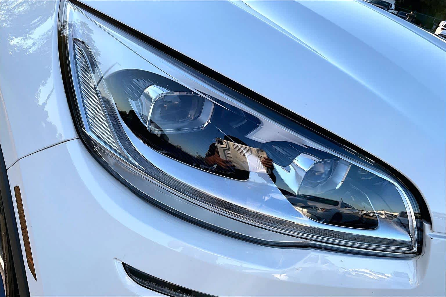 2020 Lincoln Aviator Reserve Pristine White Metallic Tri-Coat at Mercedes-Benz of Houston North