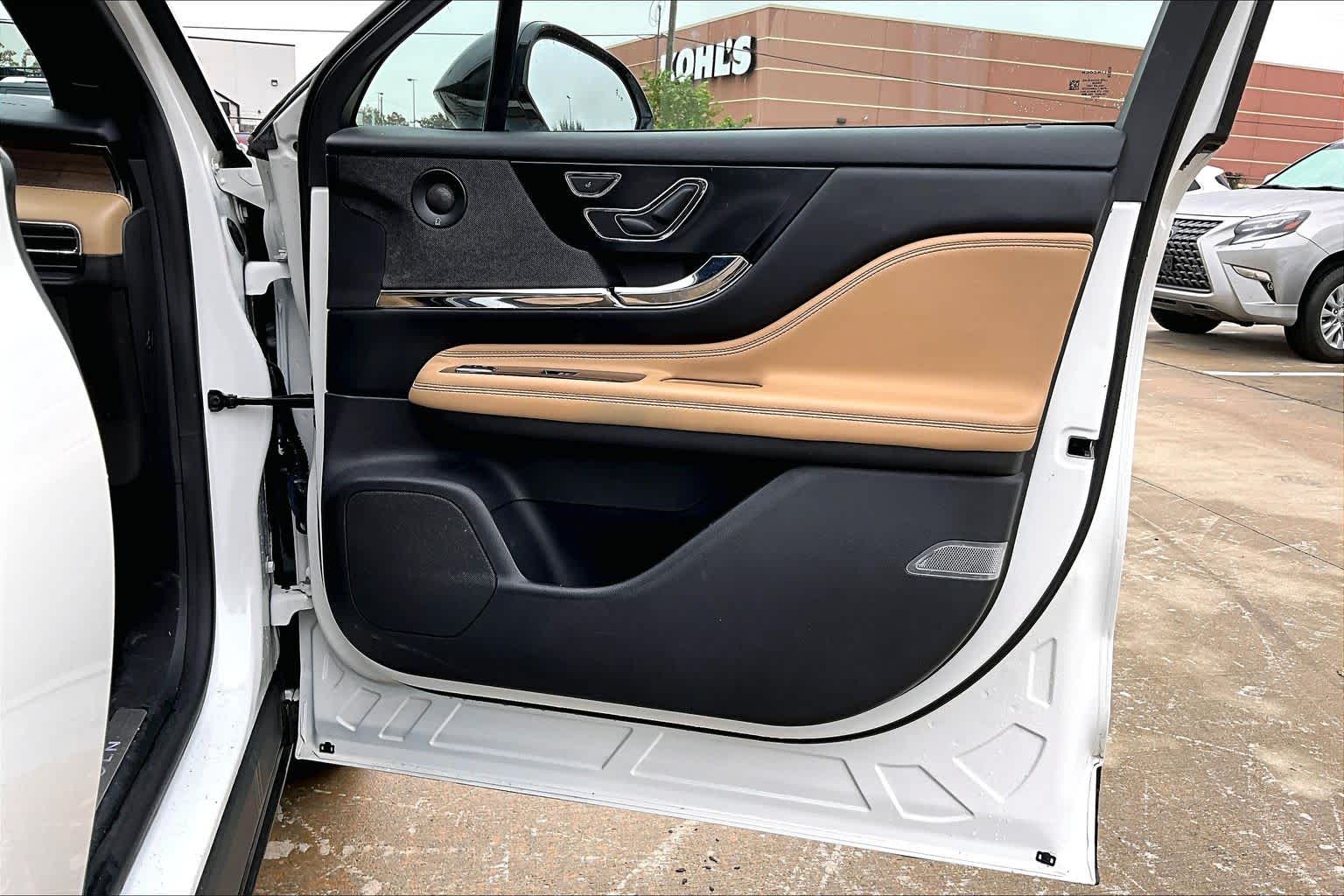 2020 Lincoln Corsair Reserve Pristine White at Lexus Southwest Houston