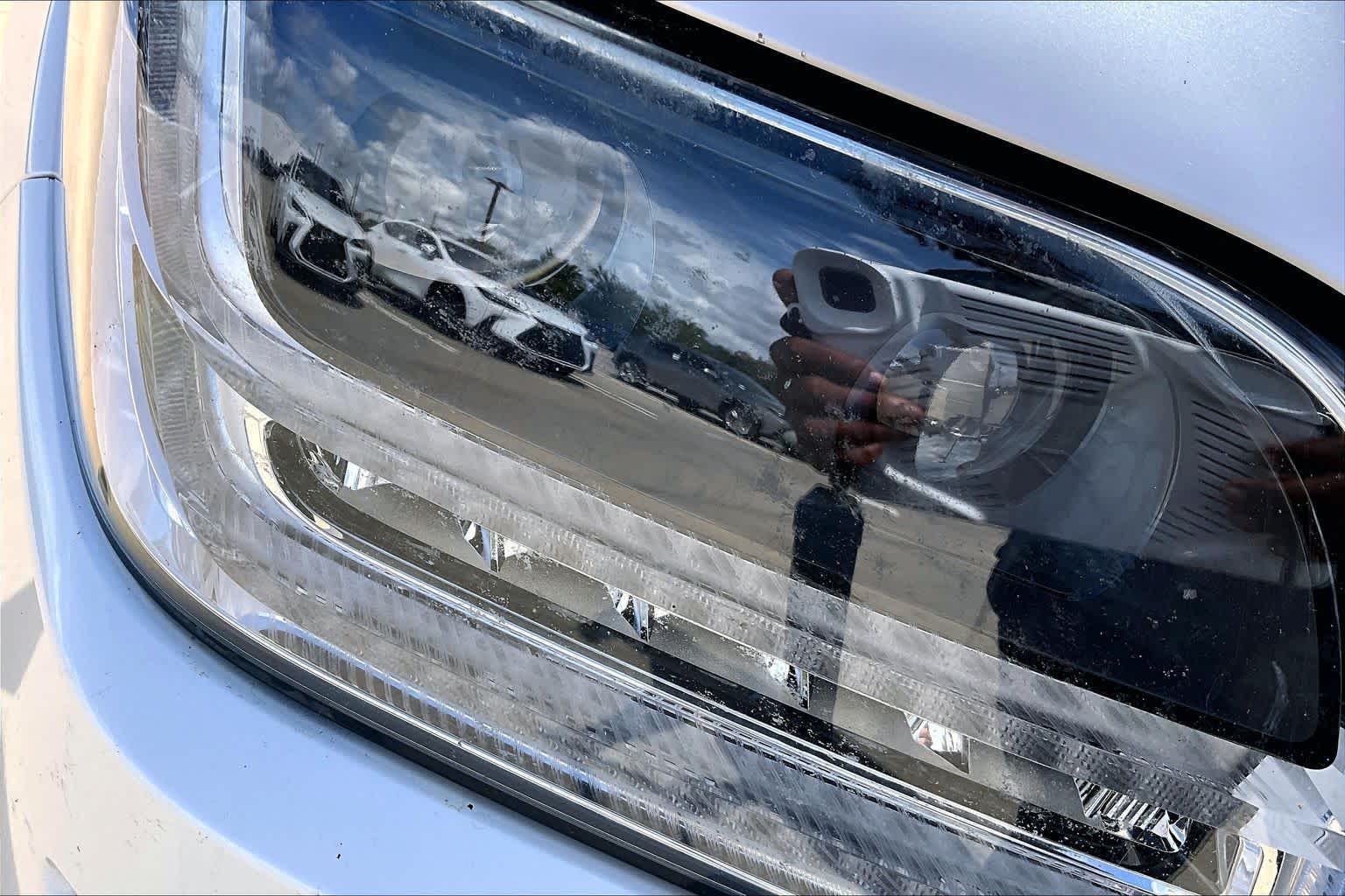 2019 Lincoln Navigator photo 27 of 35