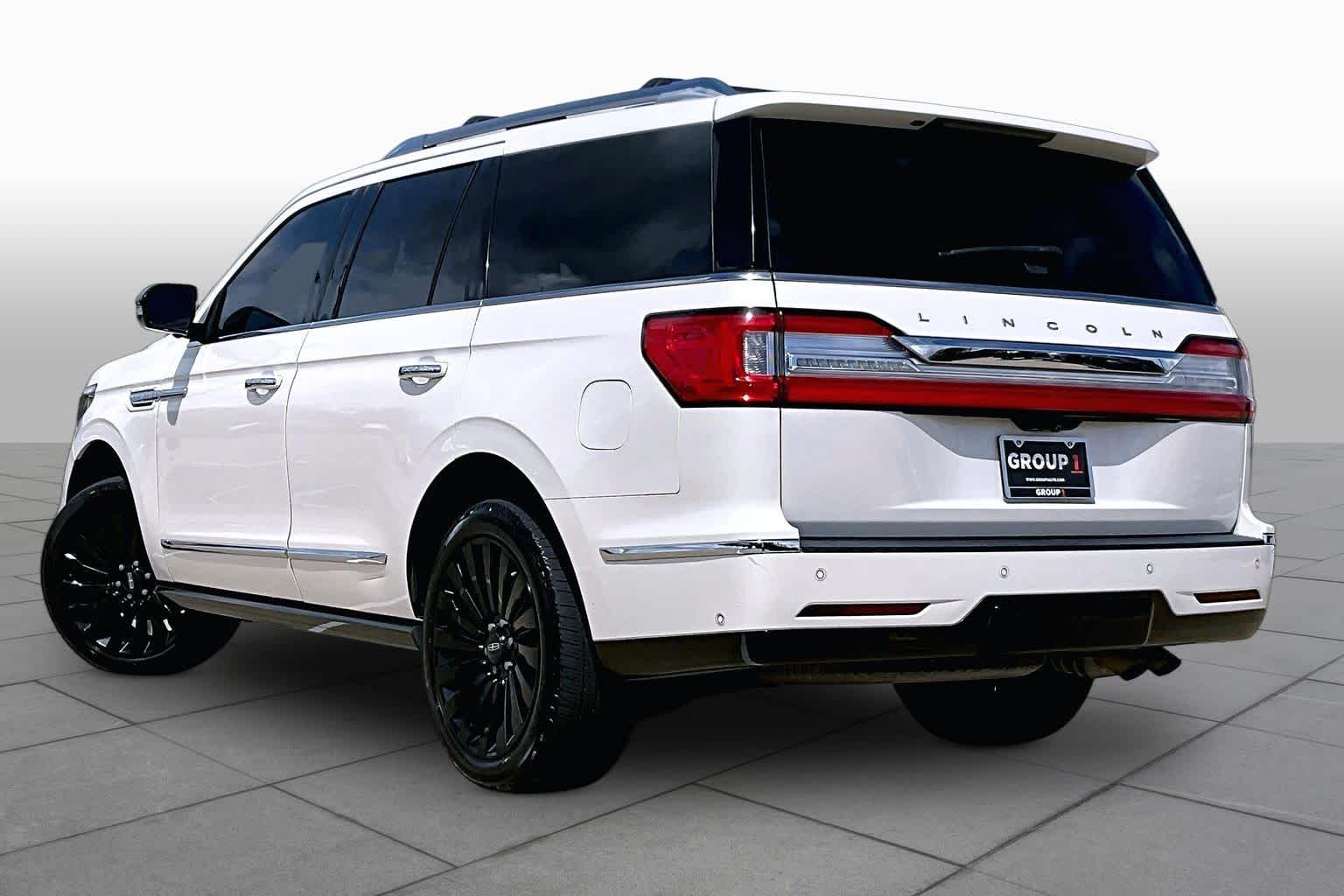 2019 Lincoln Navigator photo 11 of 35