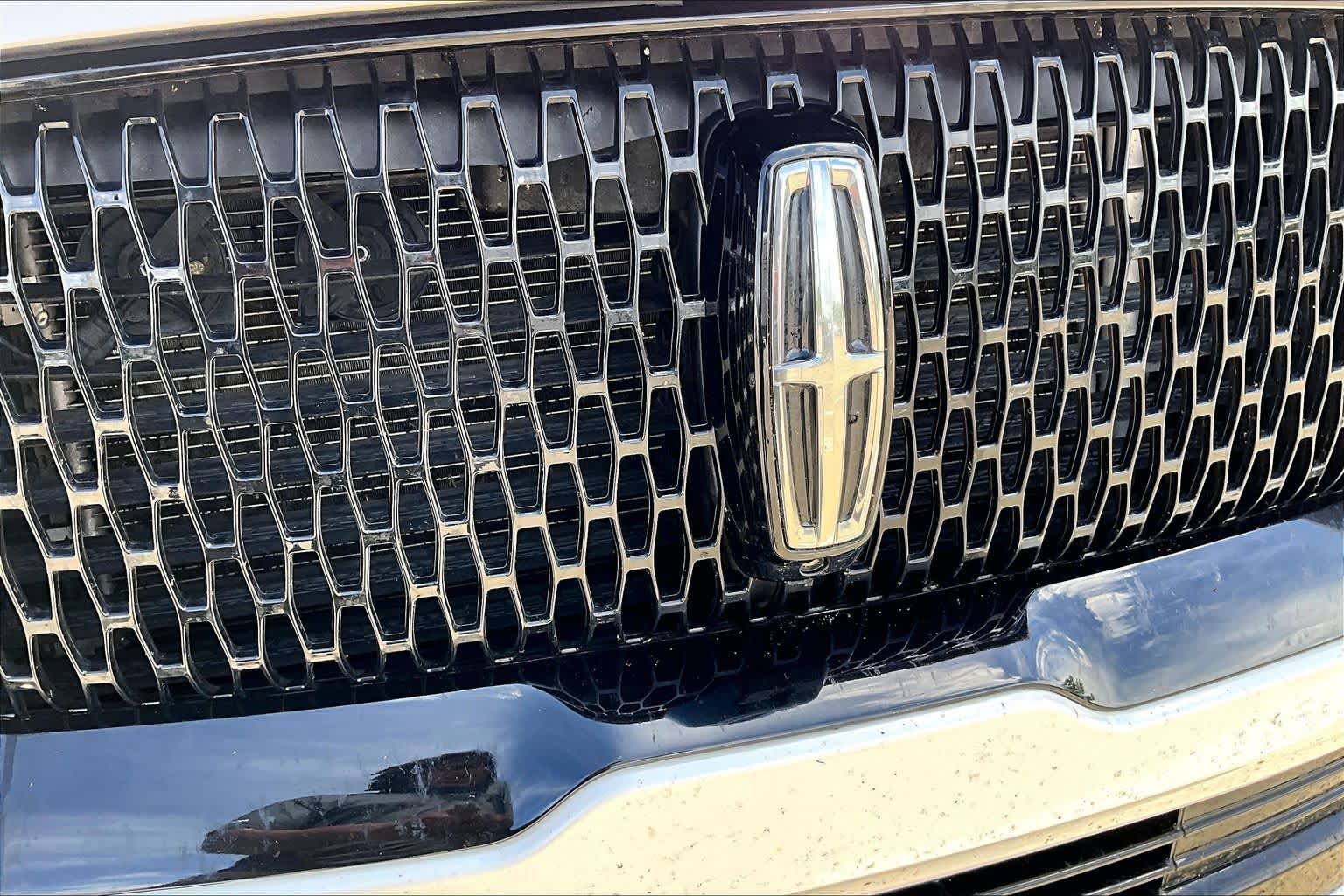 2019 Lincoln Navigator photo 29 of 35